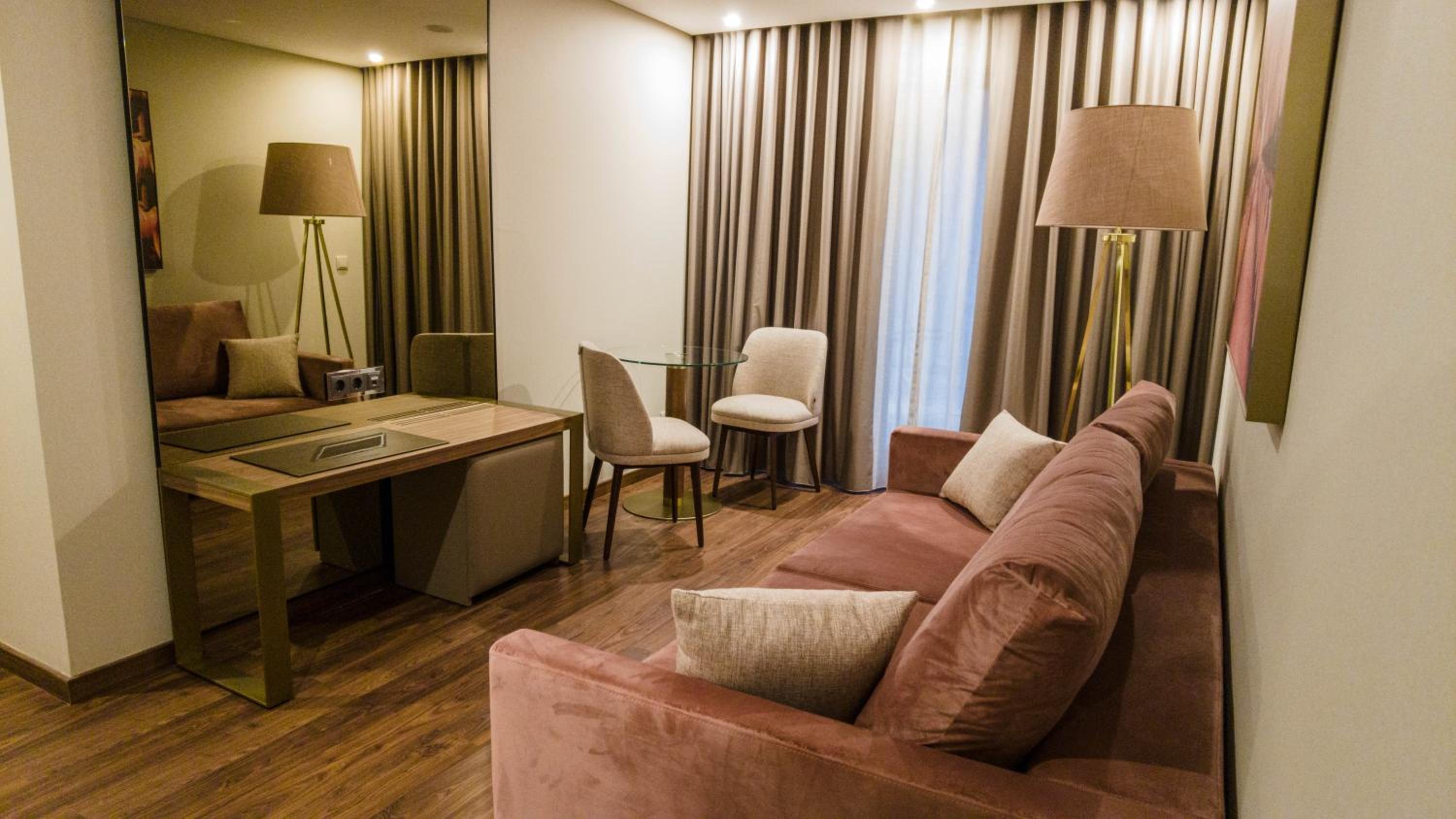 Special Offer - Suite with Balcony photo 3
