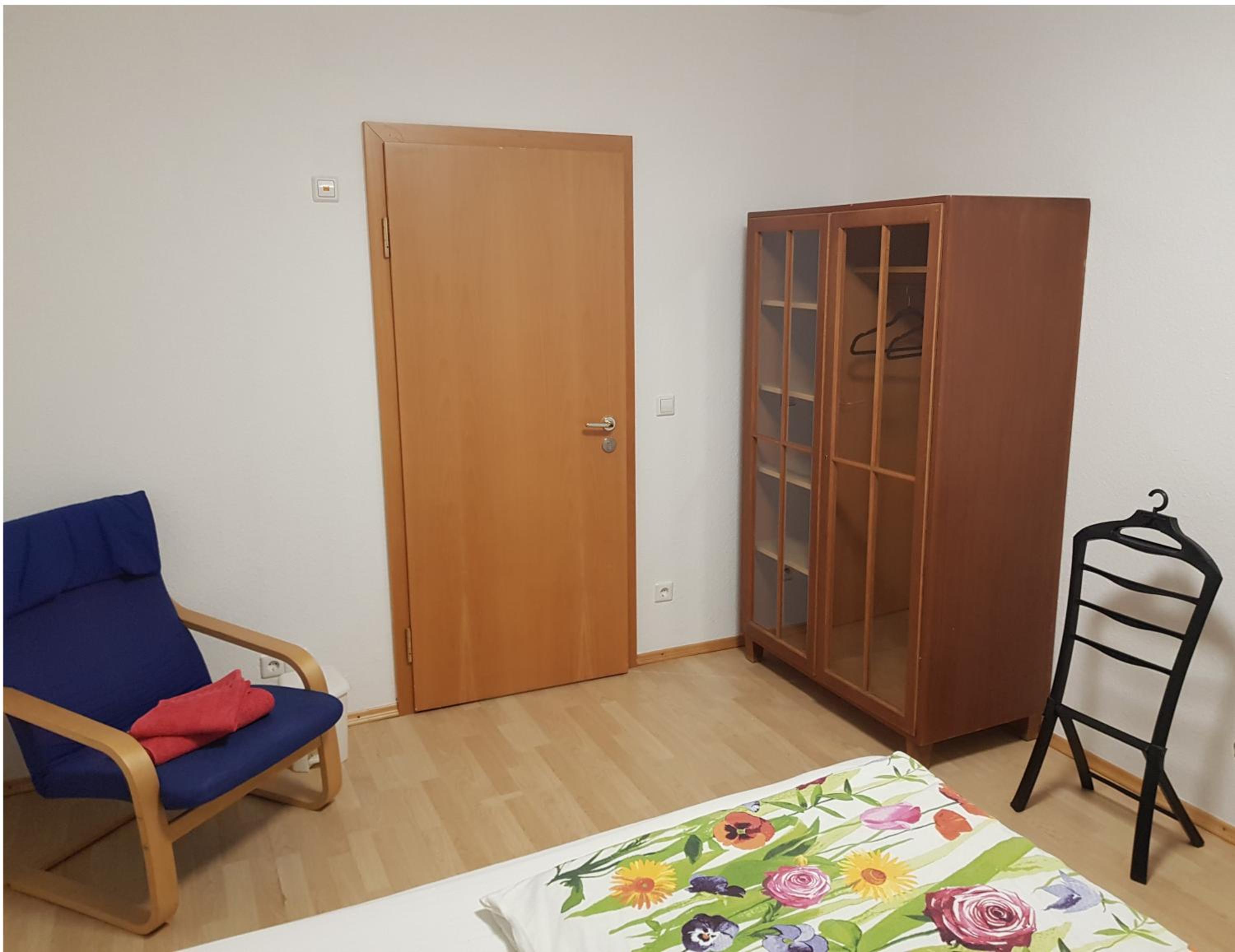 Single Room with Shared Bathroom photo 1