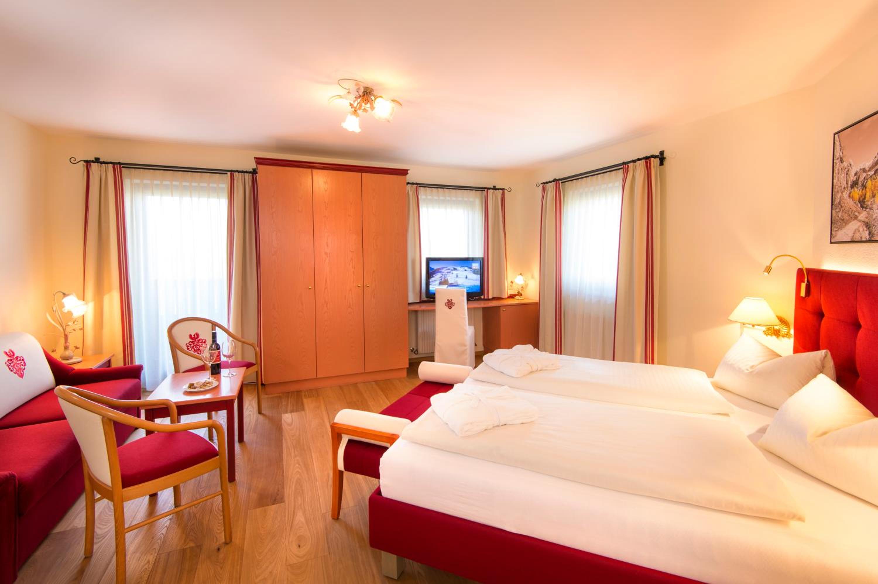 Junior Suite - Photo 1