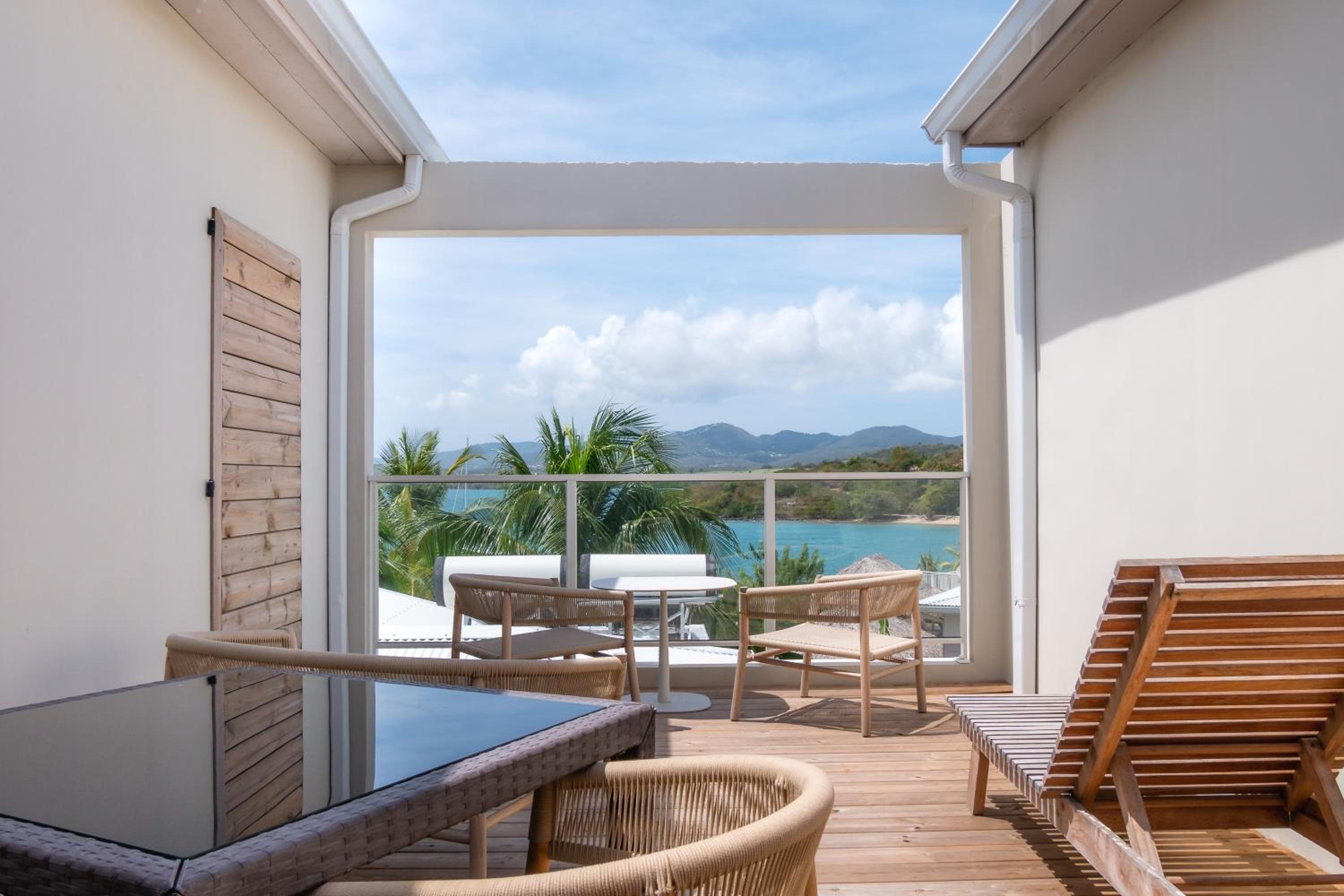 Balcony & Terrace