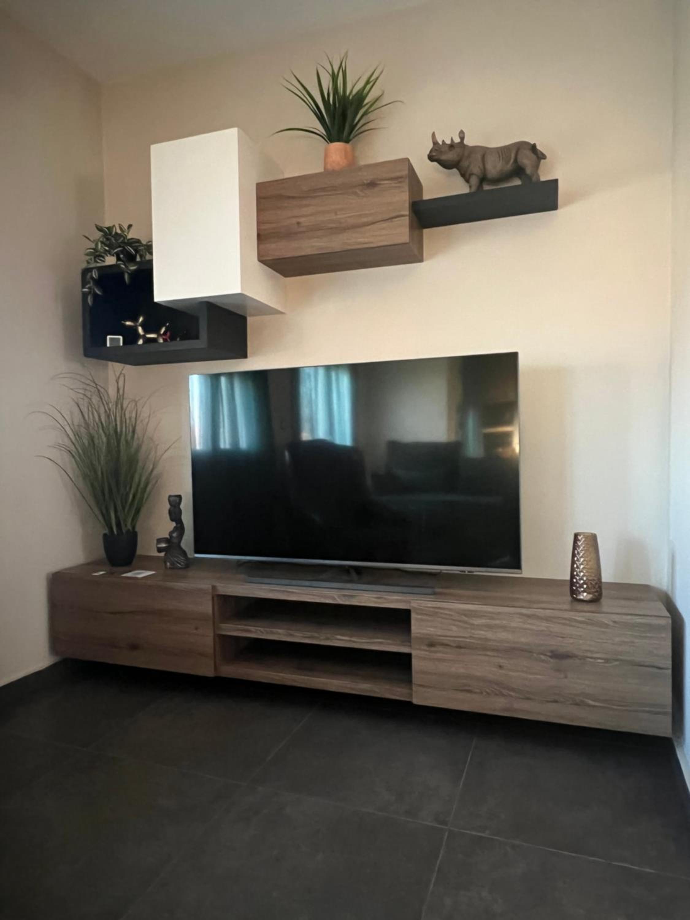 Two-Bedroom Deluxe Apartment with Balcony photo 3