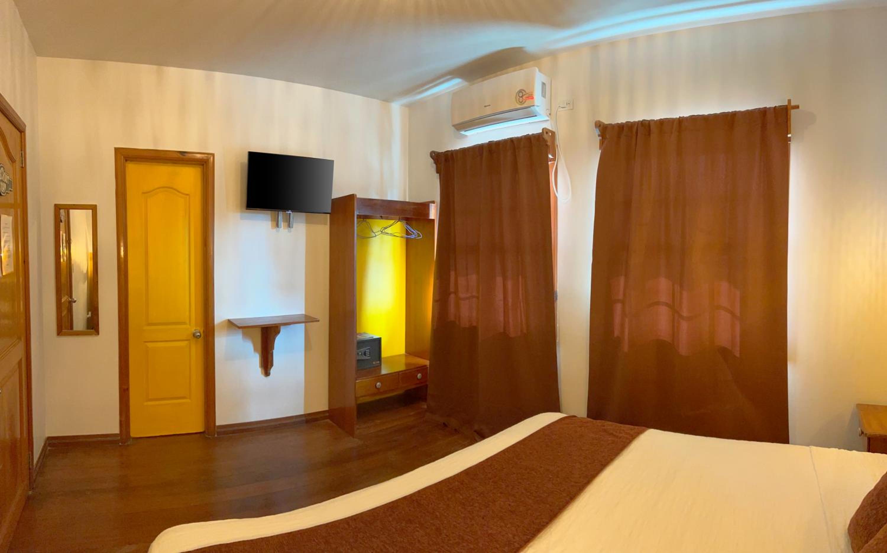 Standard Double Room - Photo 5