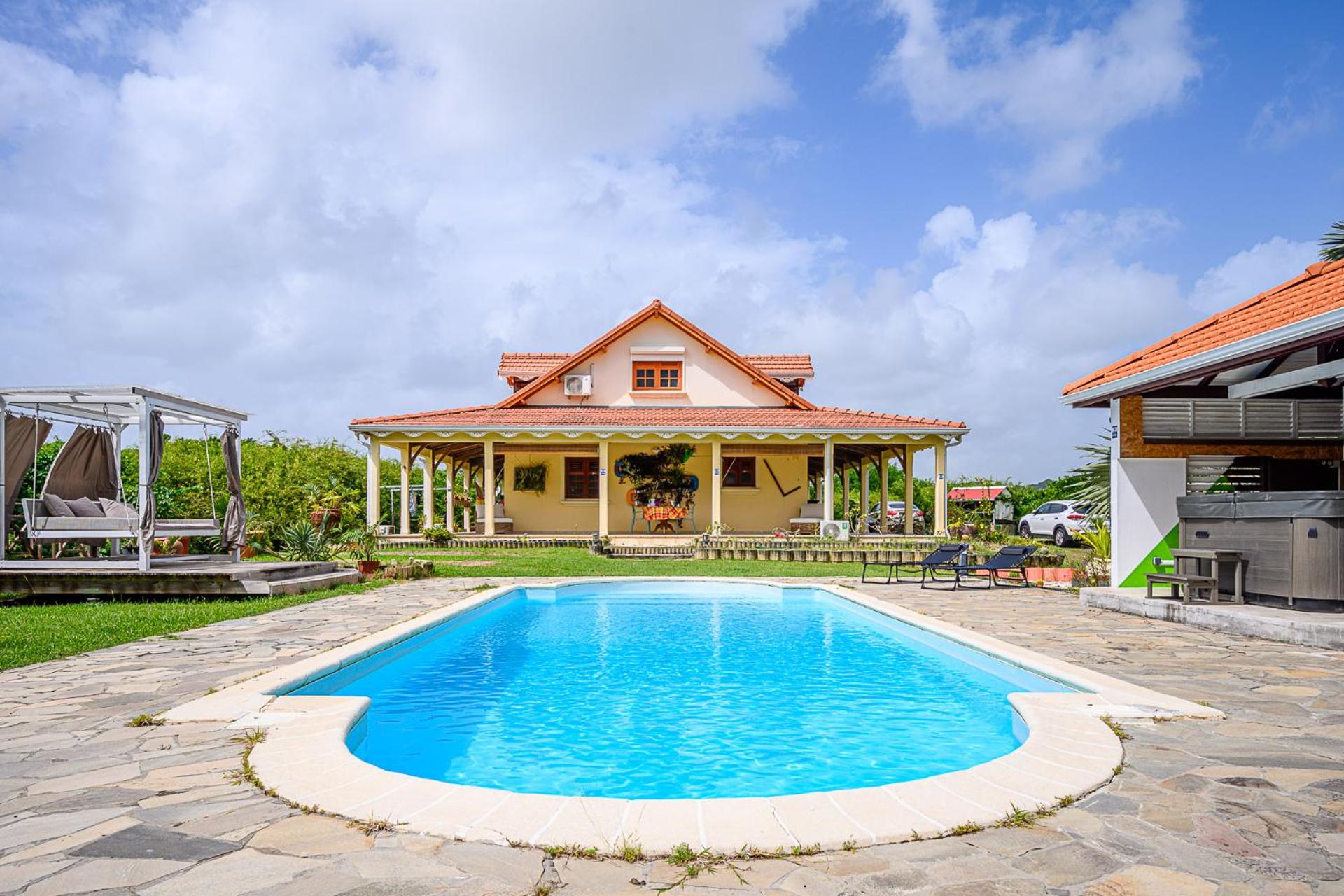 Double Room with Pool View - Photo 18