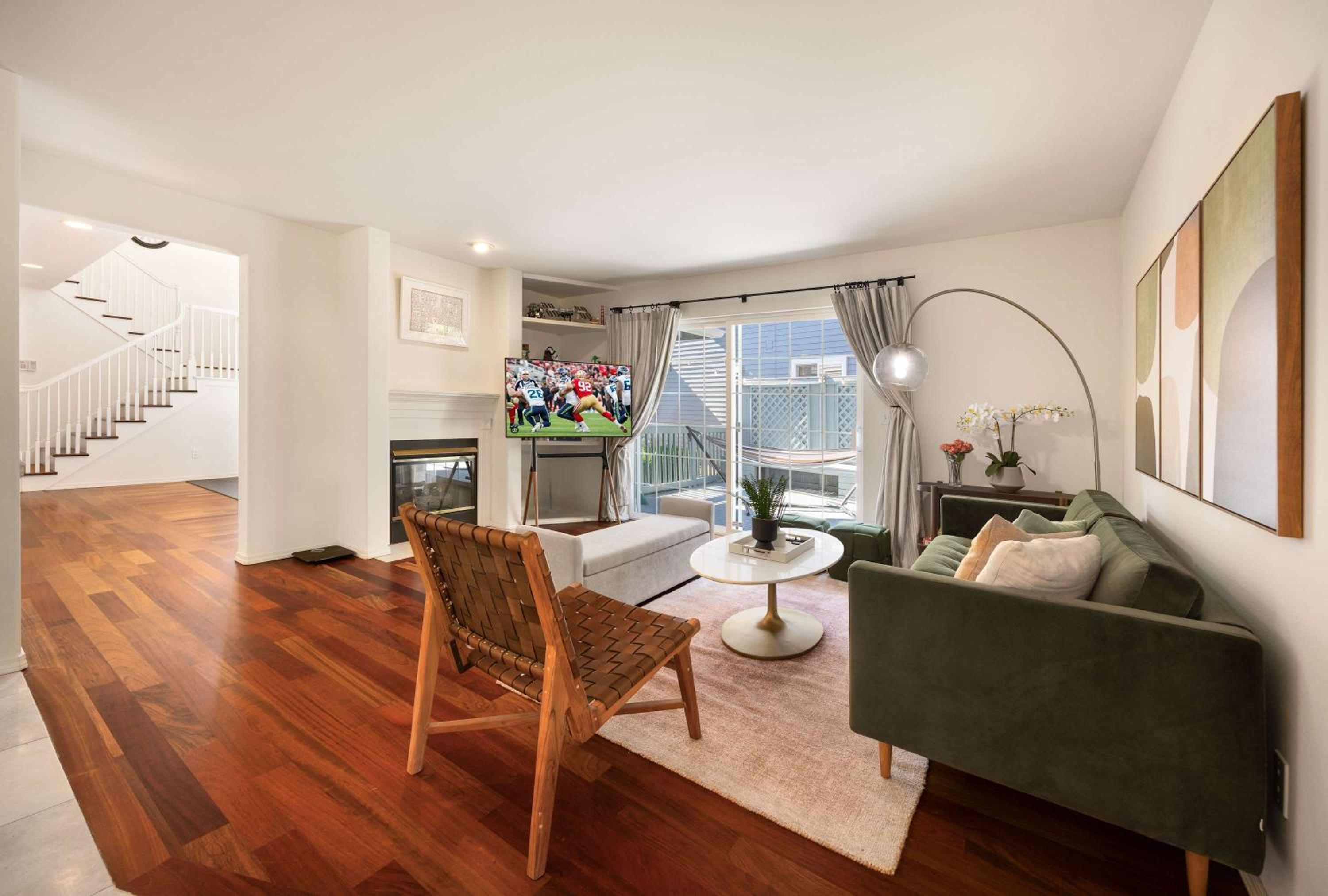 Family Room photo 1