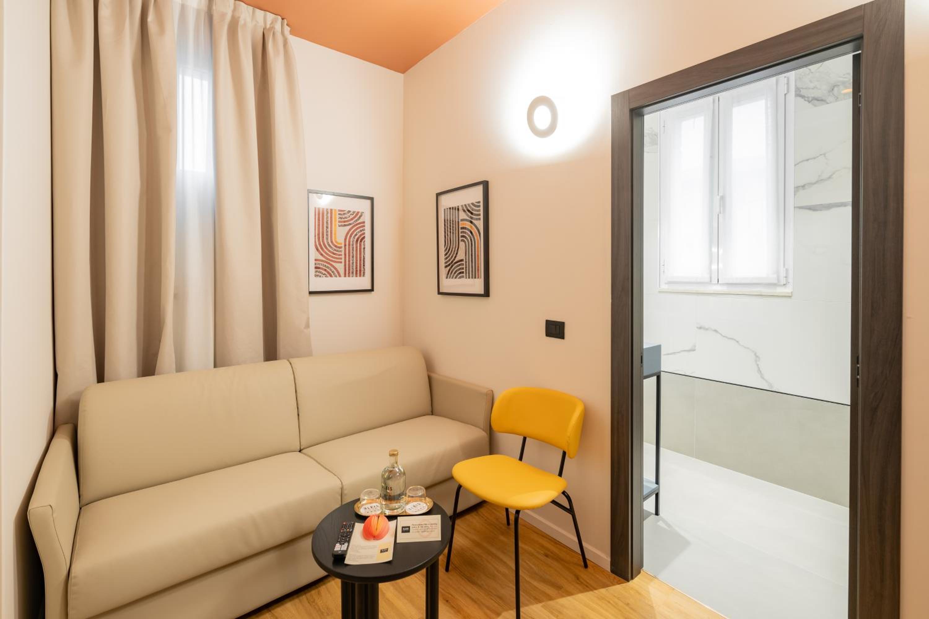 Superior Double Room - Photo 3