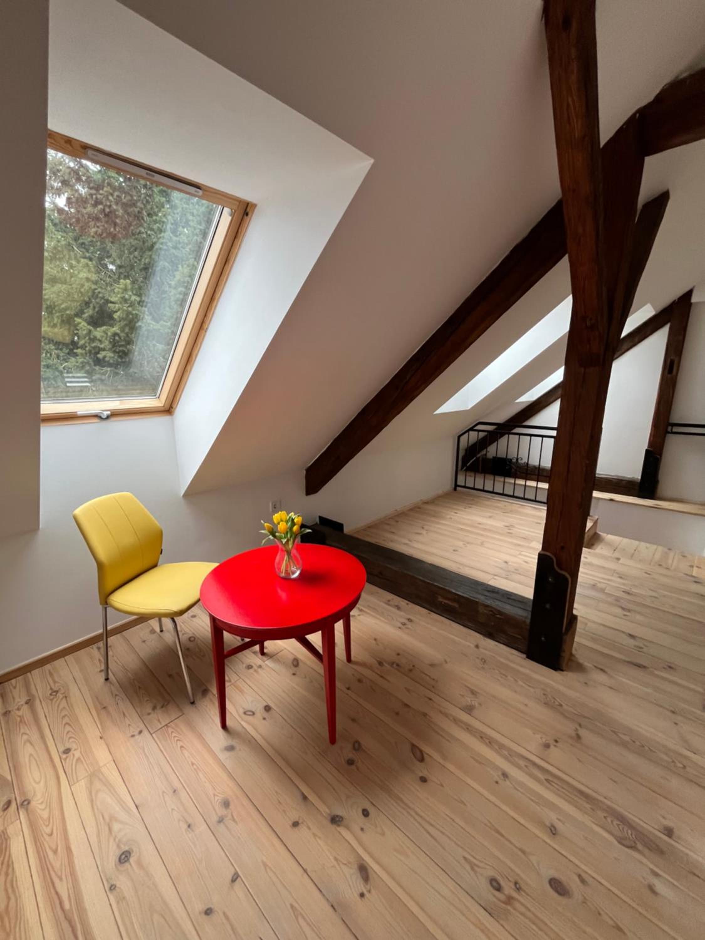 One-bedroom Loft Apartment  - Photo 9