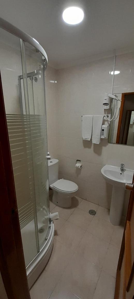 Double Room - Photo 6