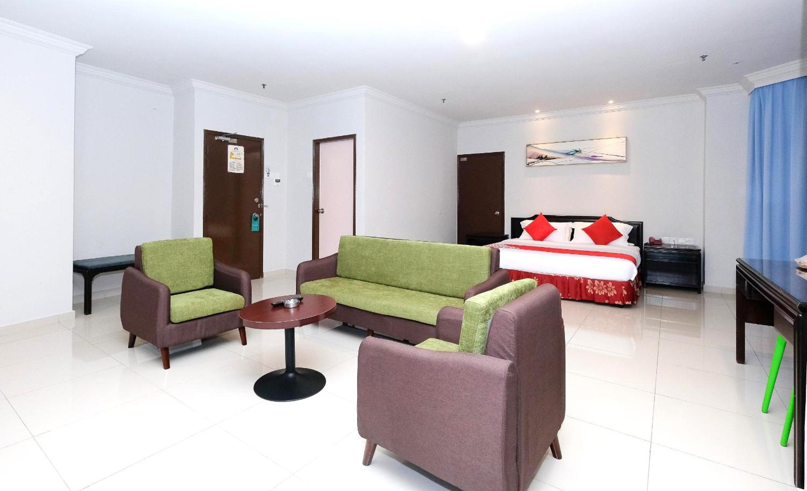 Deluxe Suite photo 2