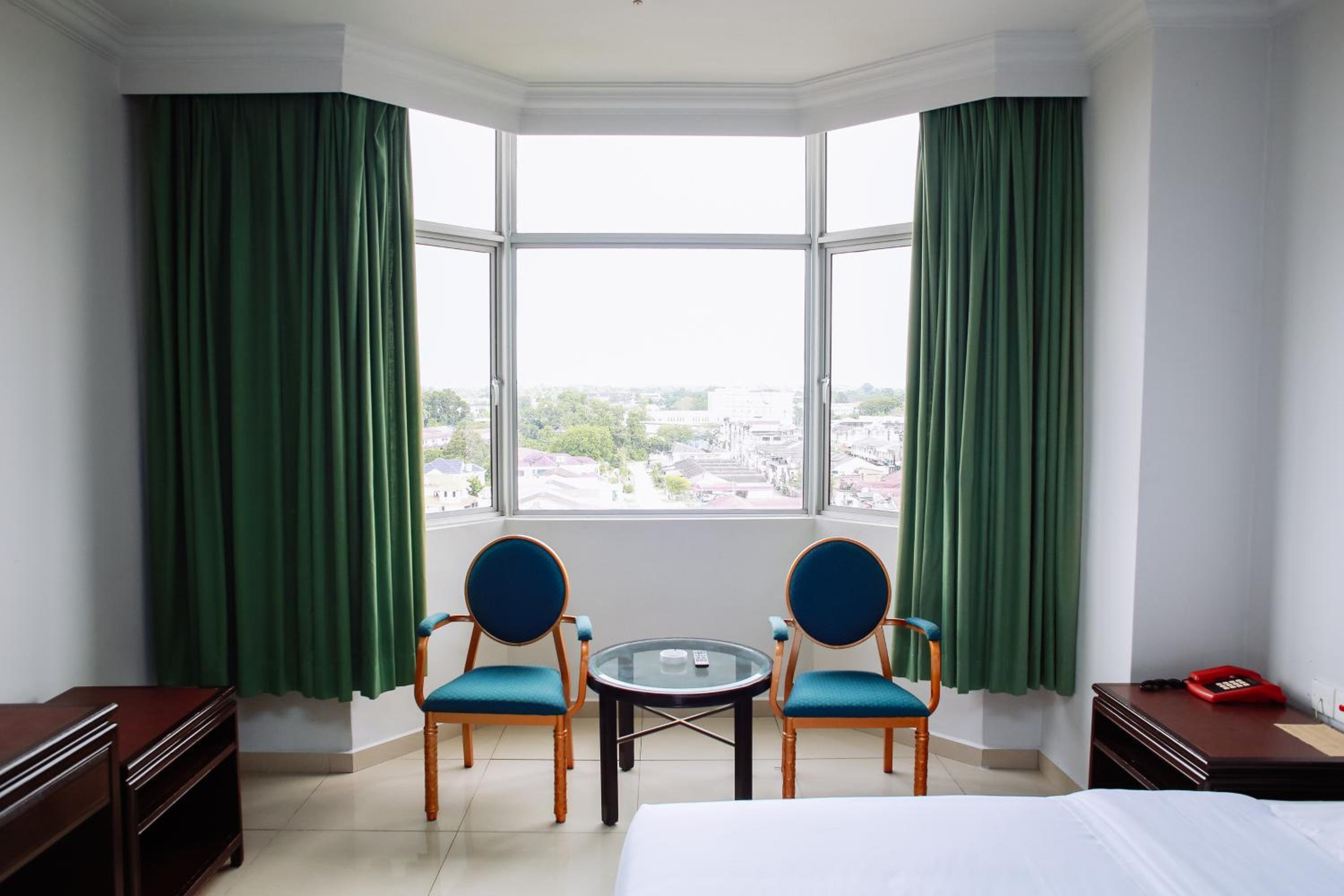 Superior King Room photo 2