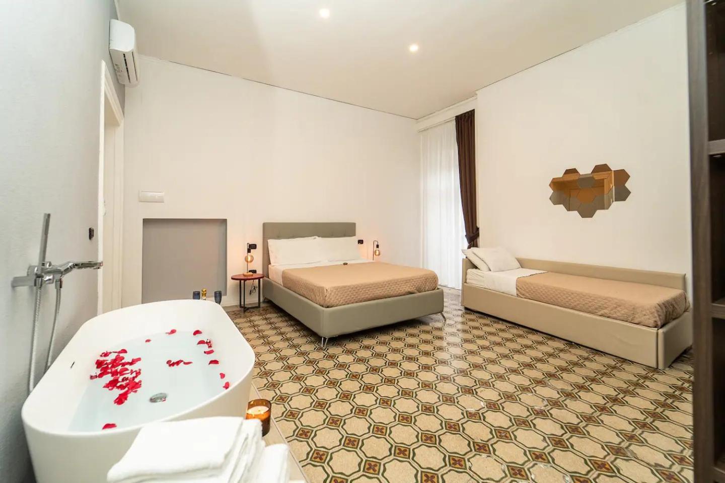 Deluxe Double Room with Bath
