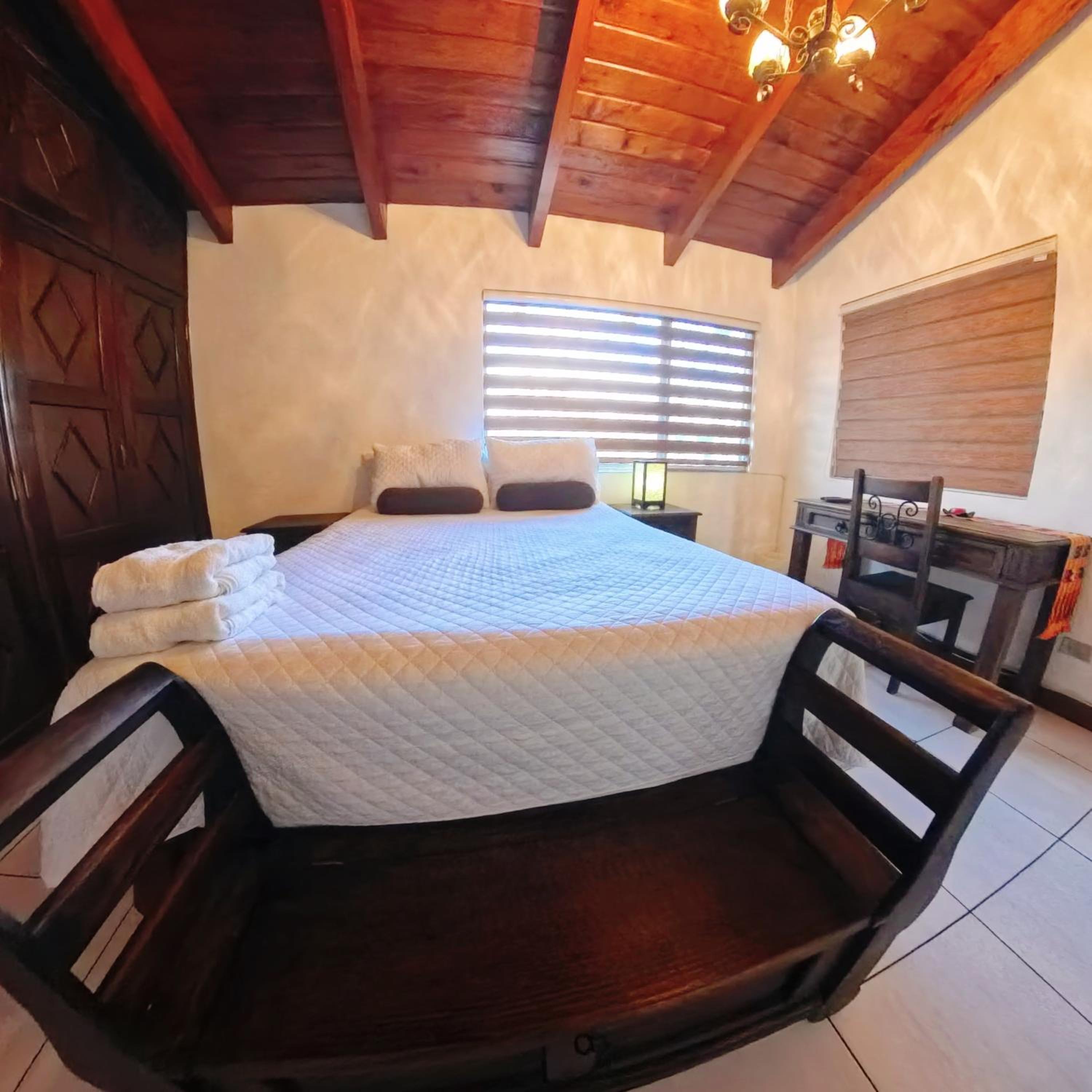 Standard Double Room with Shared Bathroom