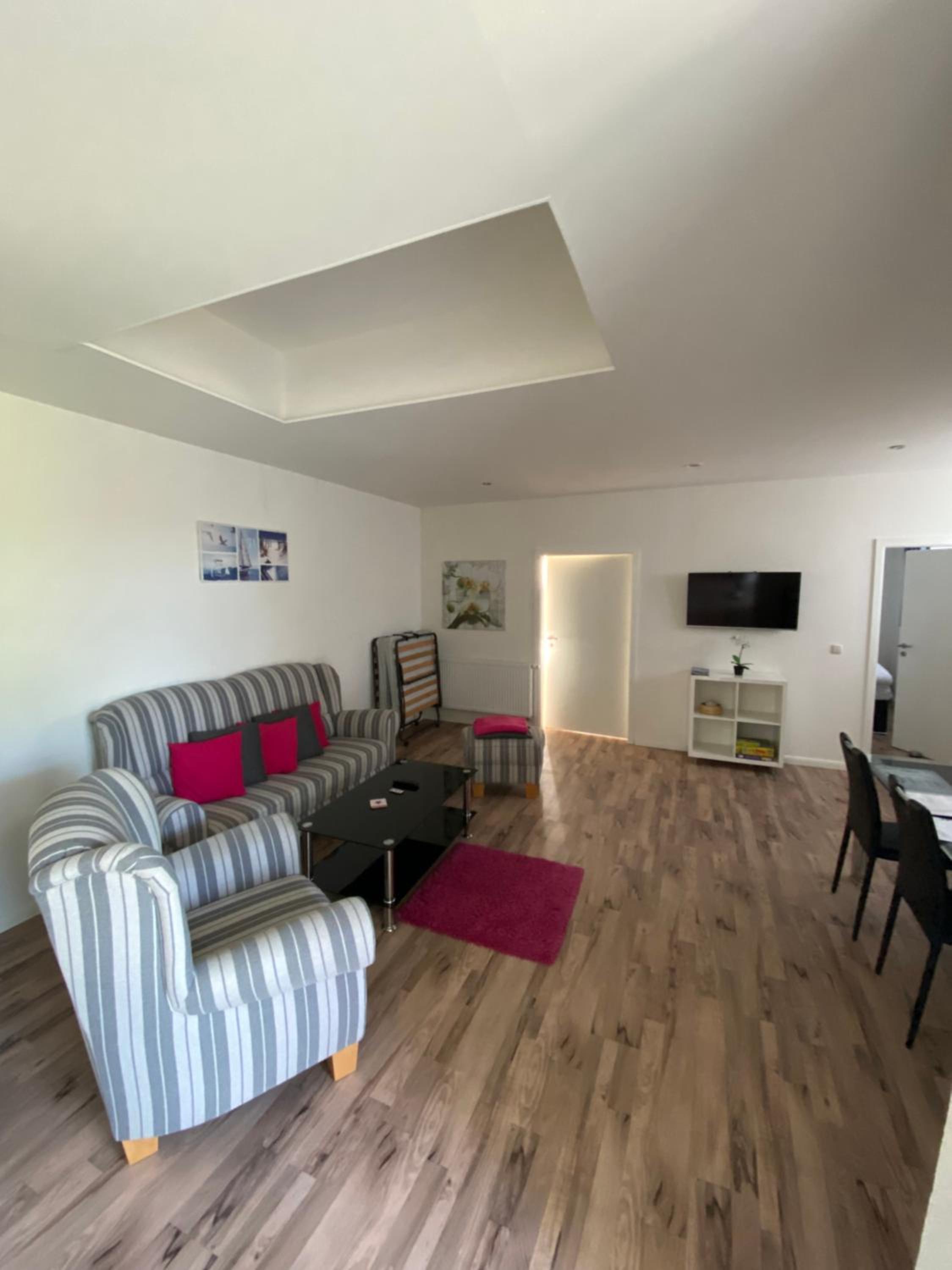 One-Bedroom Apartment photo 1