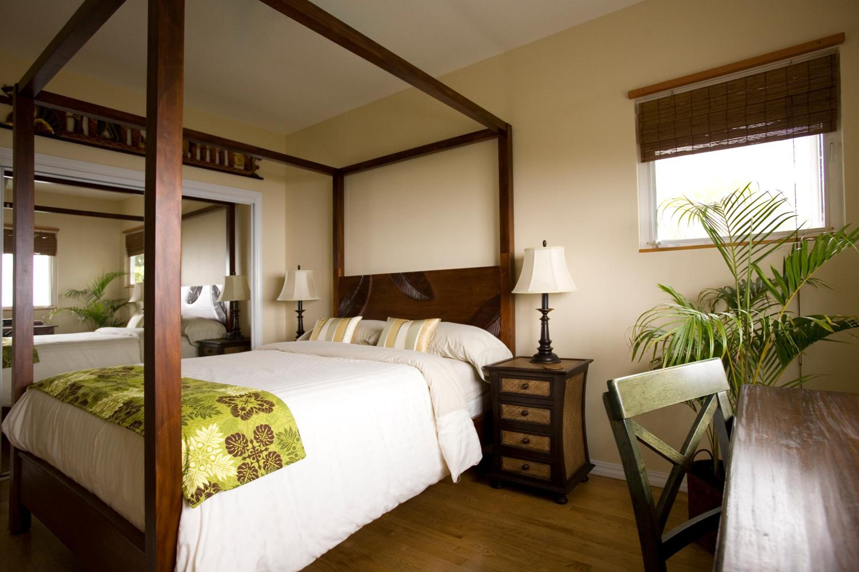 Queen Room with Ocean View