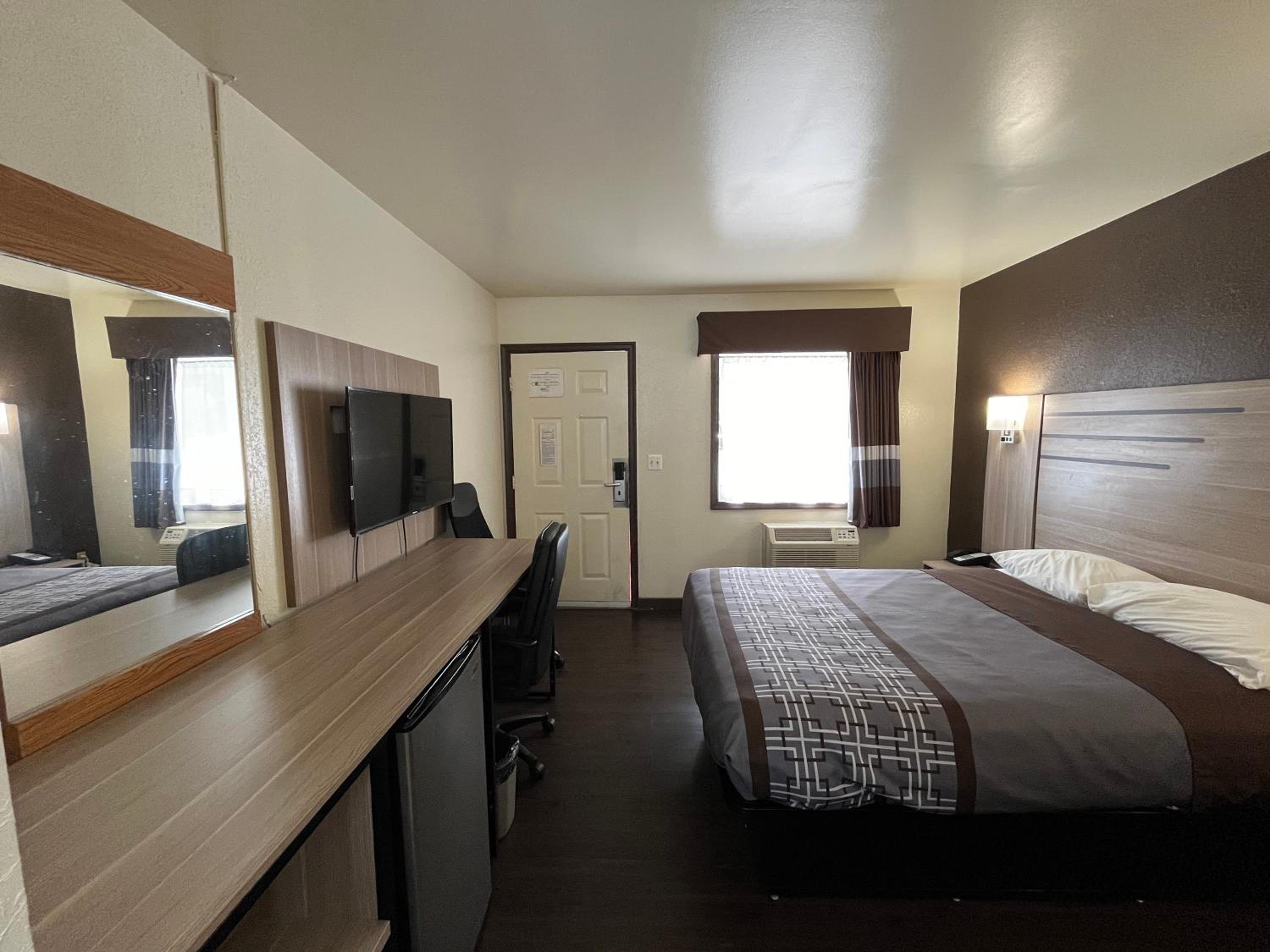Standard Queen Room - Photo 2