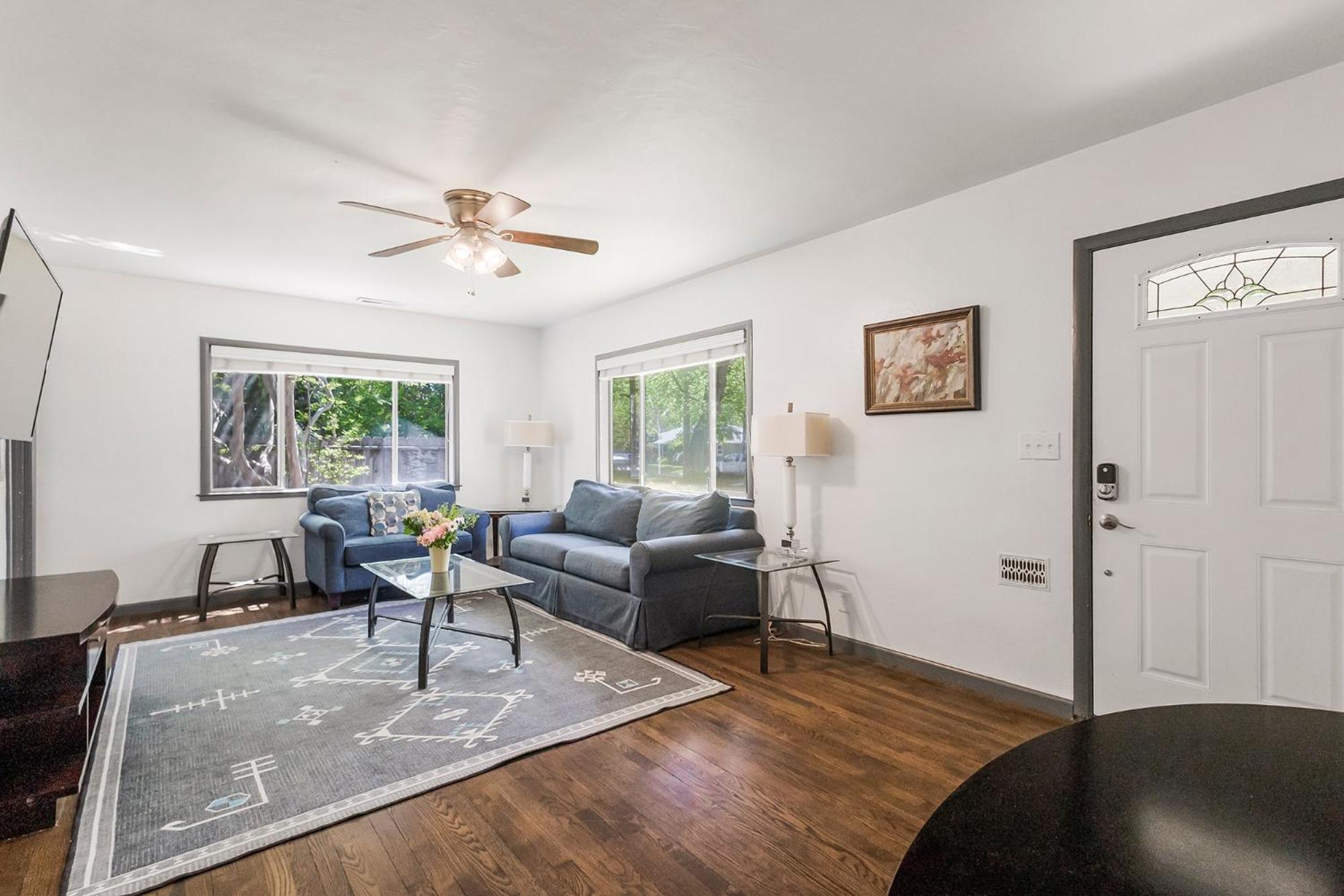Four-Bedroom House photo 1