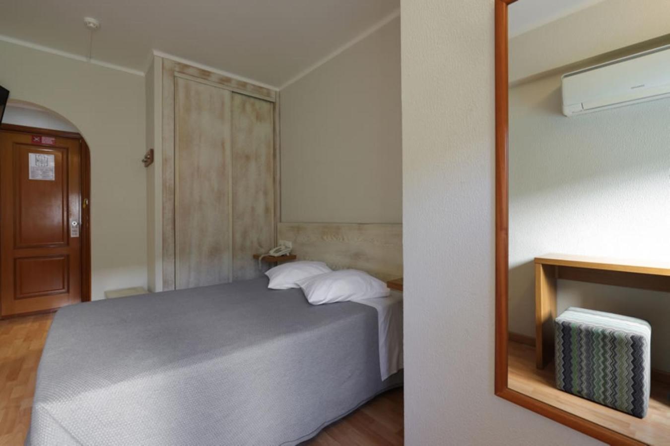 Double Room - Photo 7