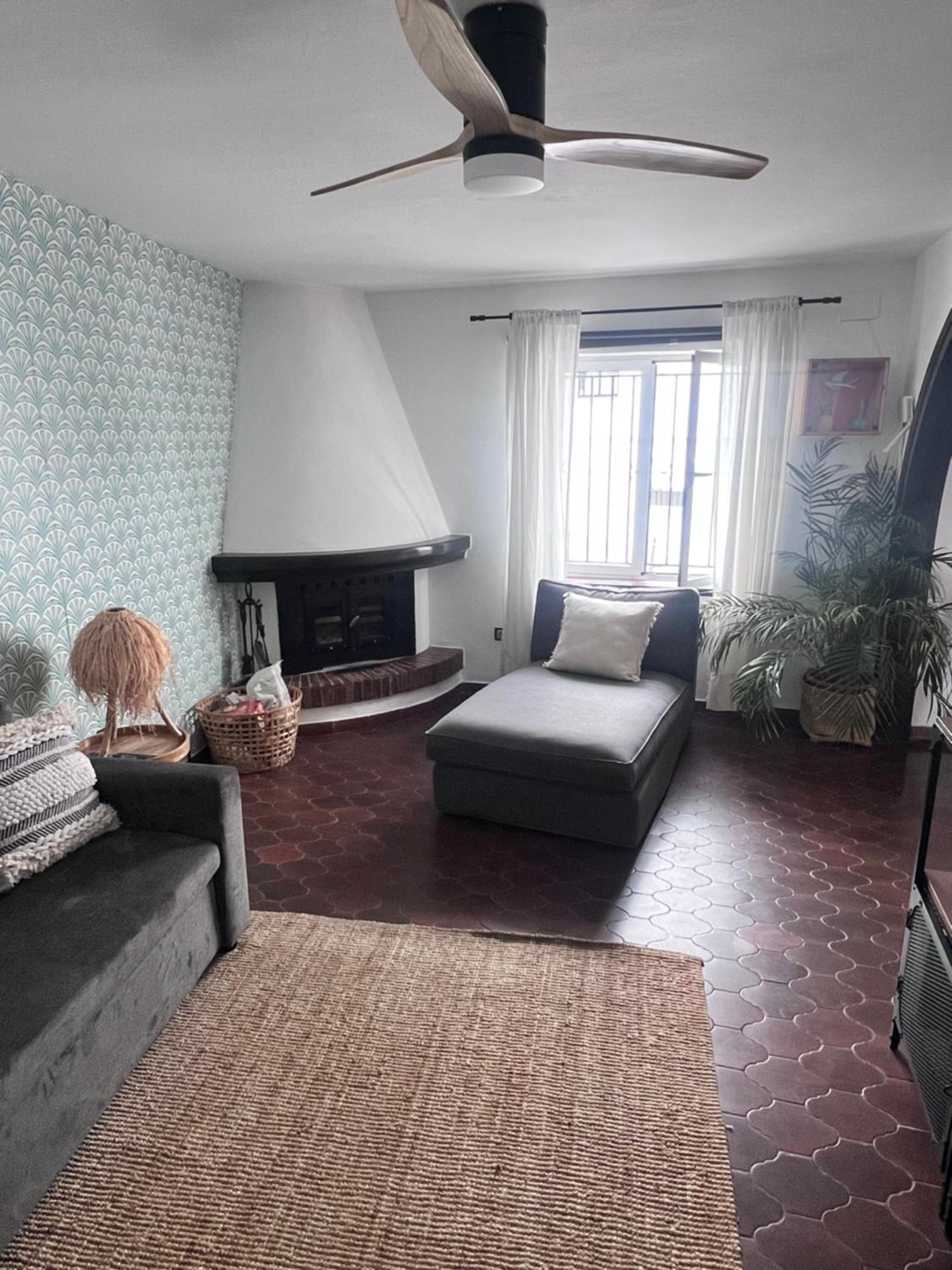 Three-Bedroom House - Photo 11