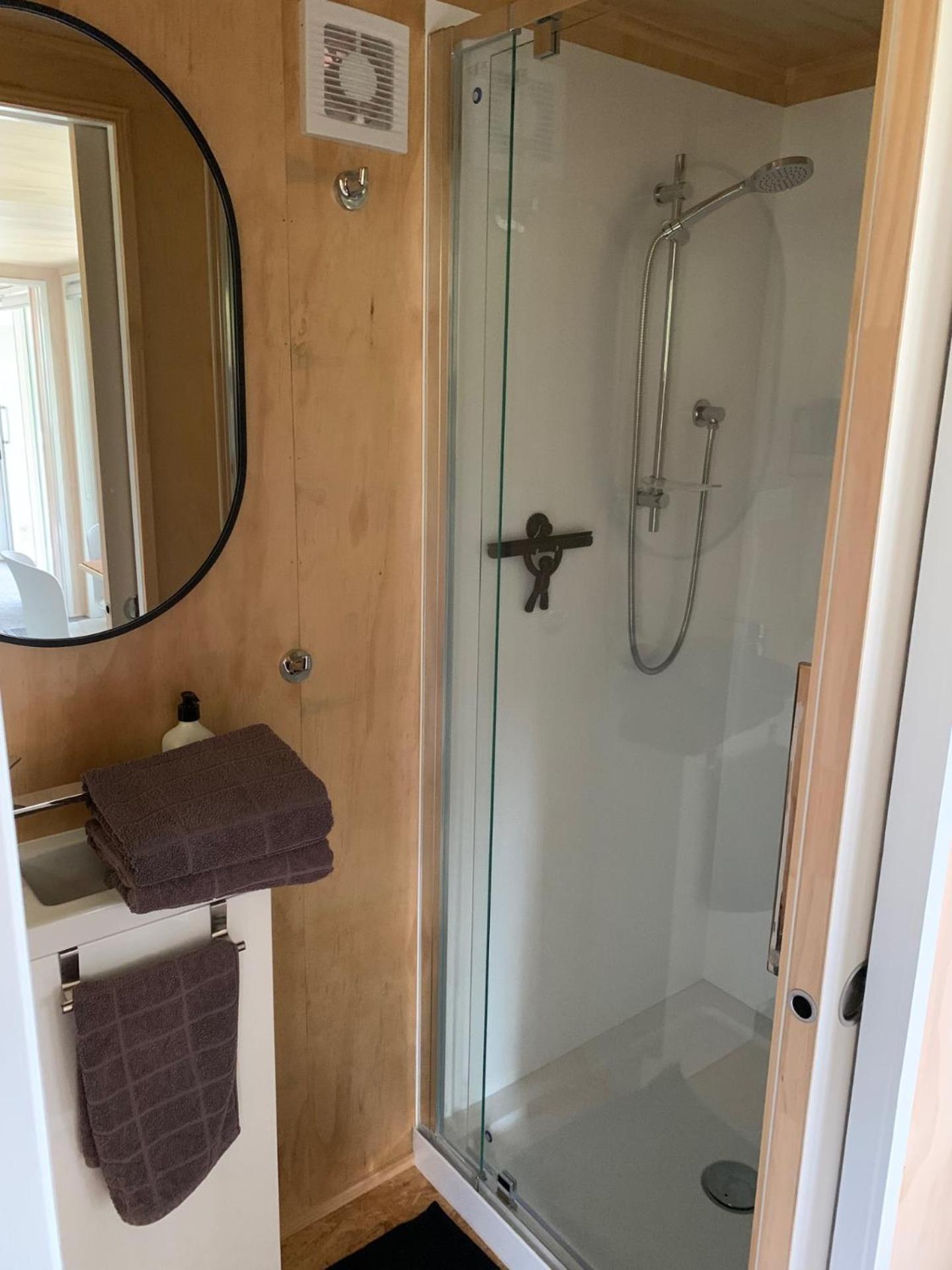 Mobile Home photo 1