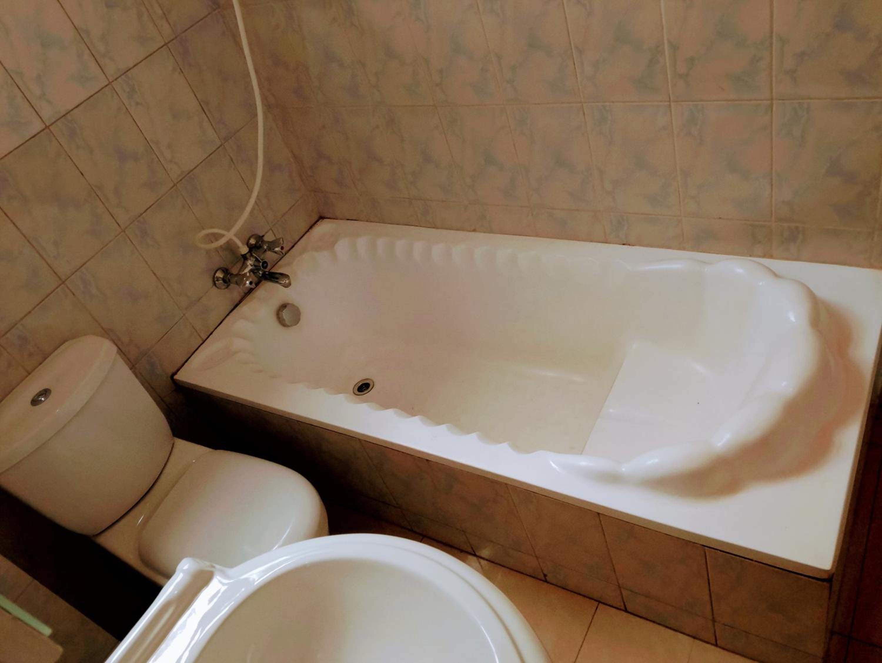 Deluxe King Suite photo 3