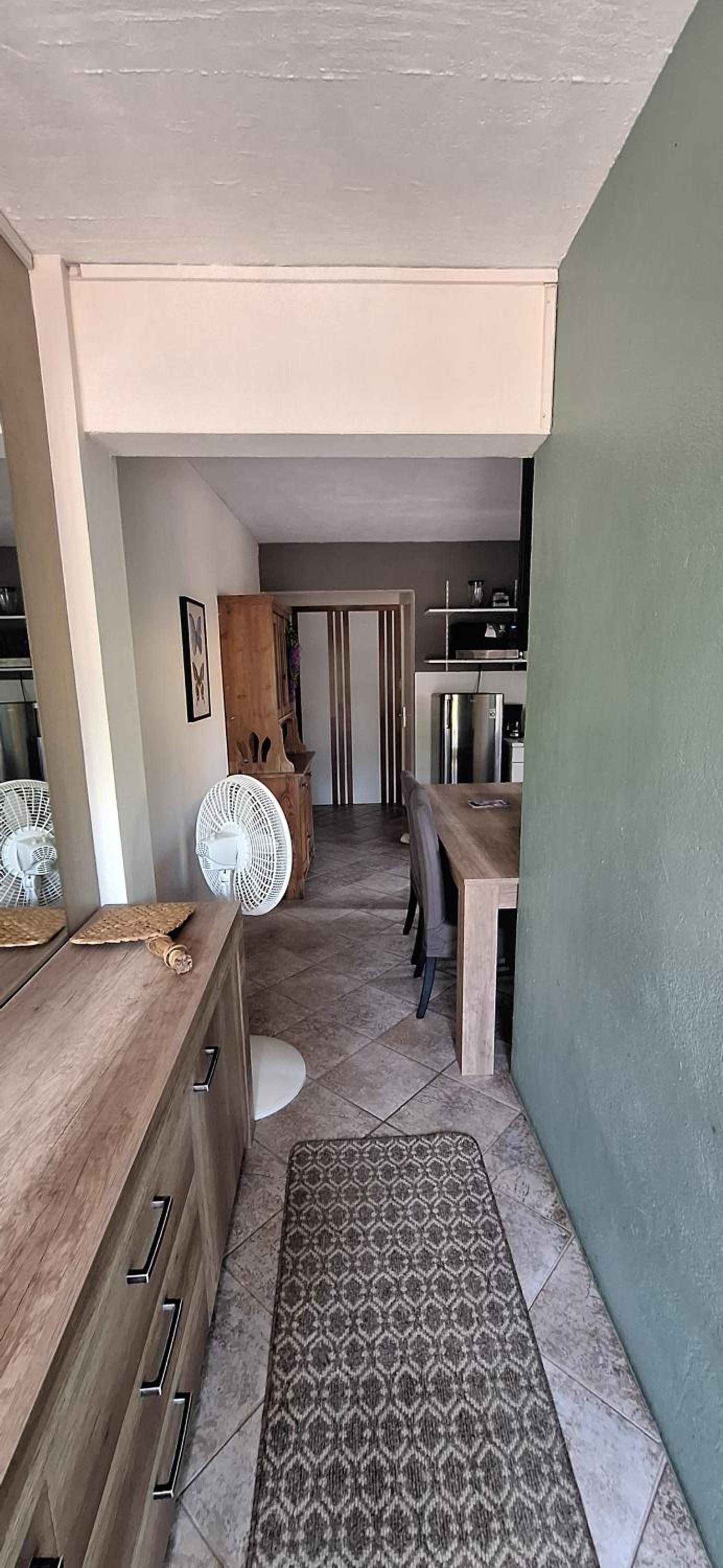 Apartment - Ground Floor photo 3