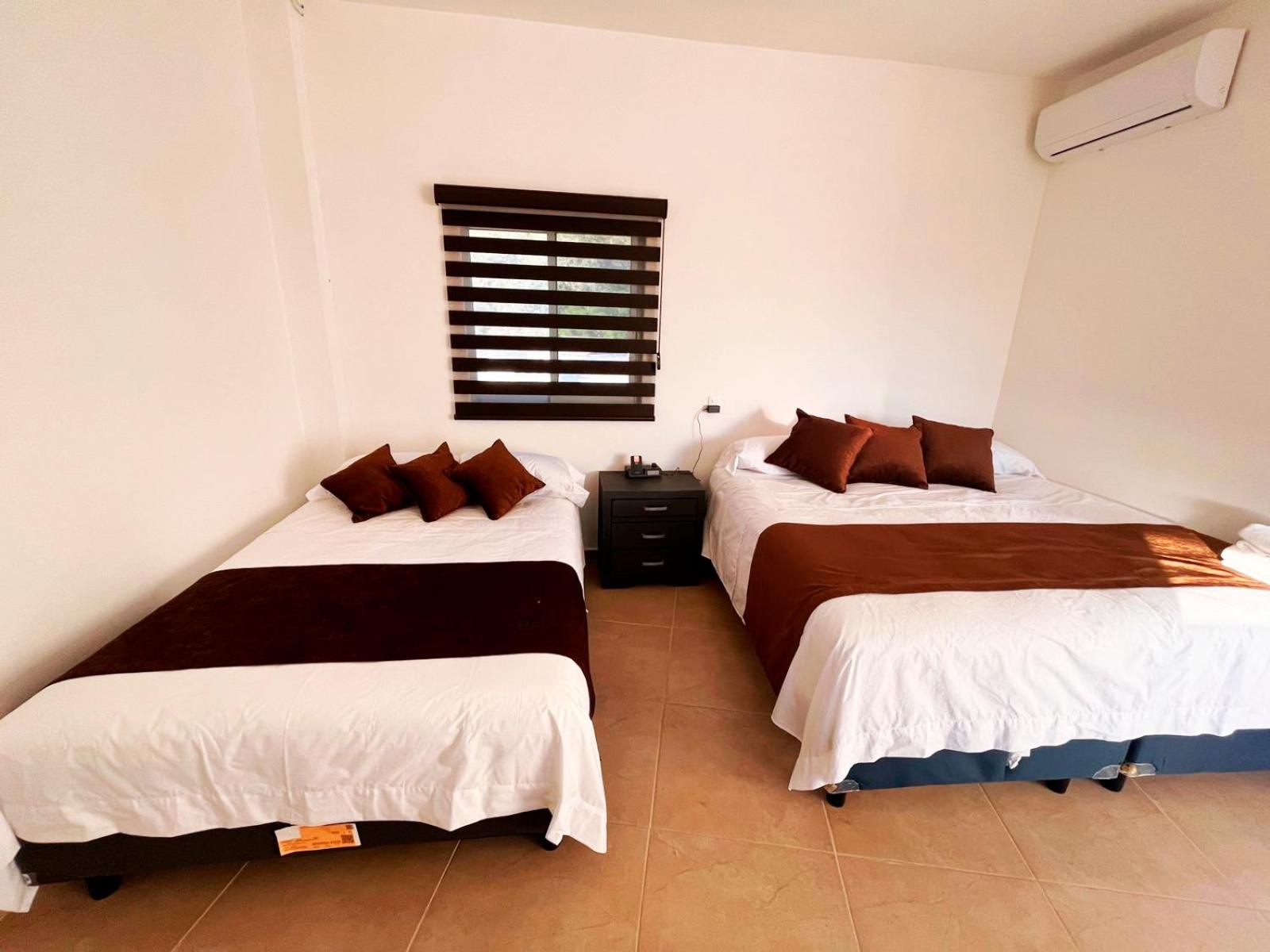 Quadruple Room - Photo 4