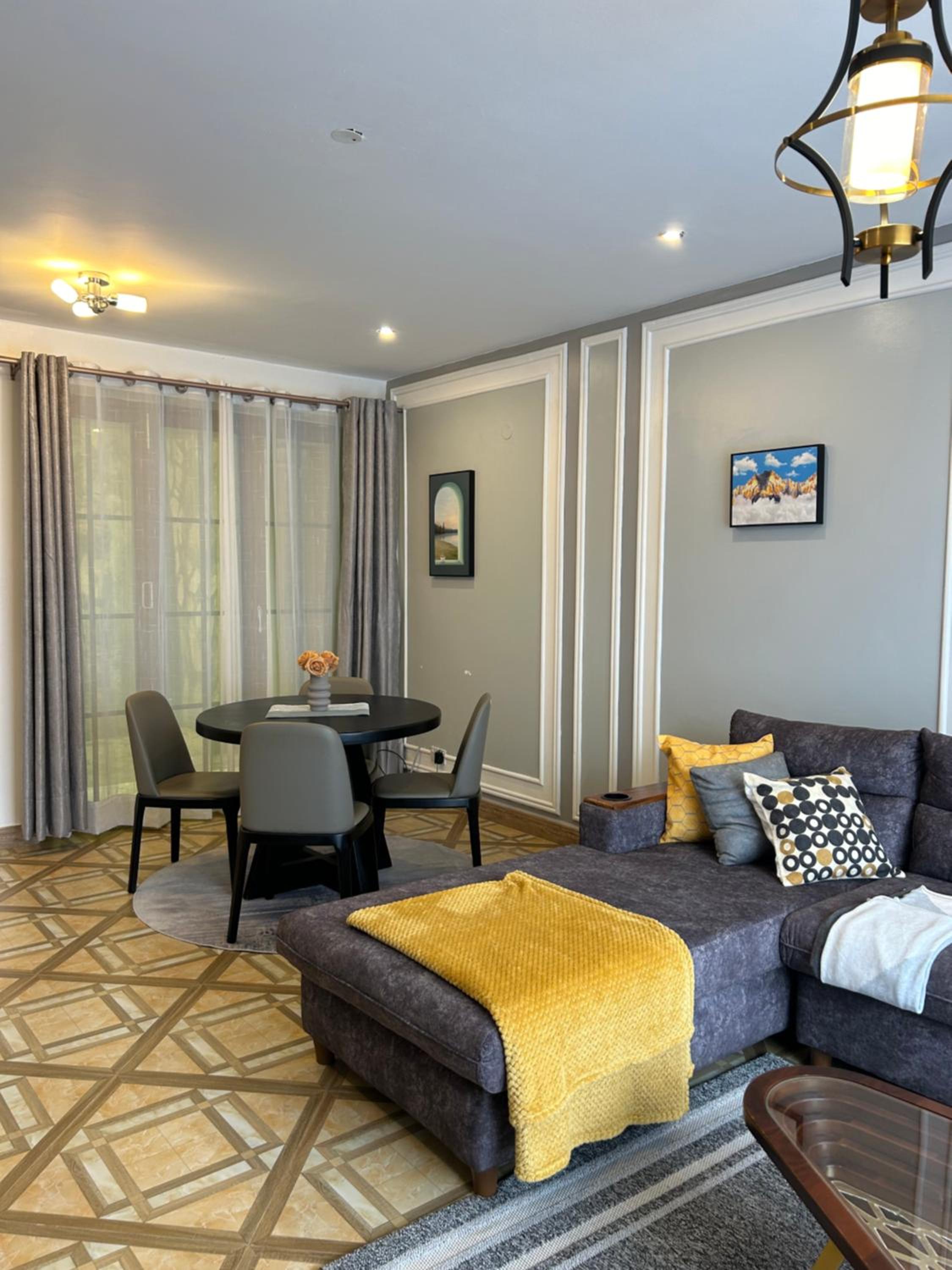 Two-Bedroom Apartment with Balcony photo 2