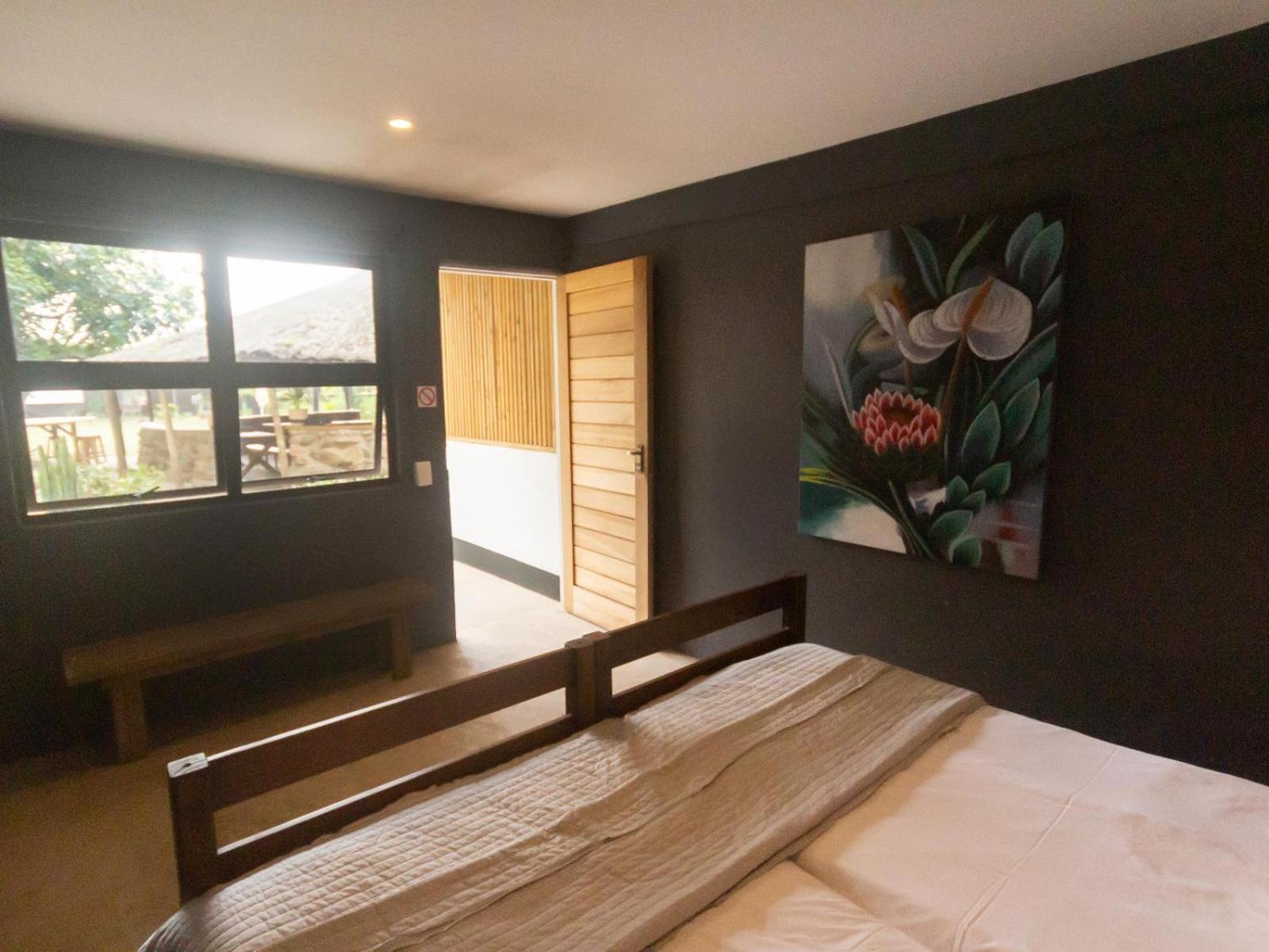 Standard Twin Room - Photo 4