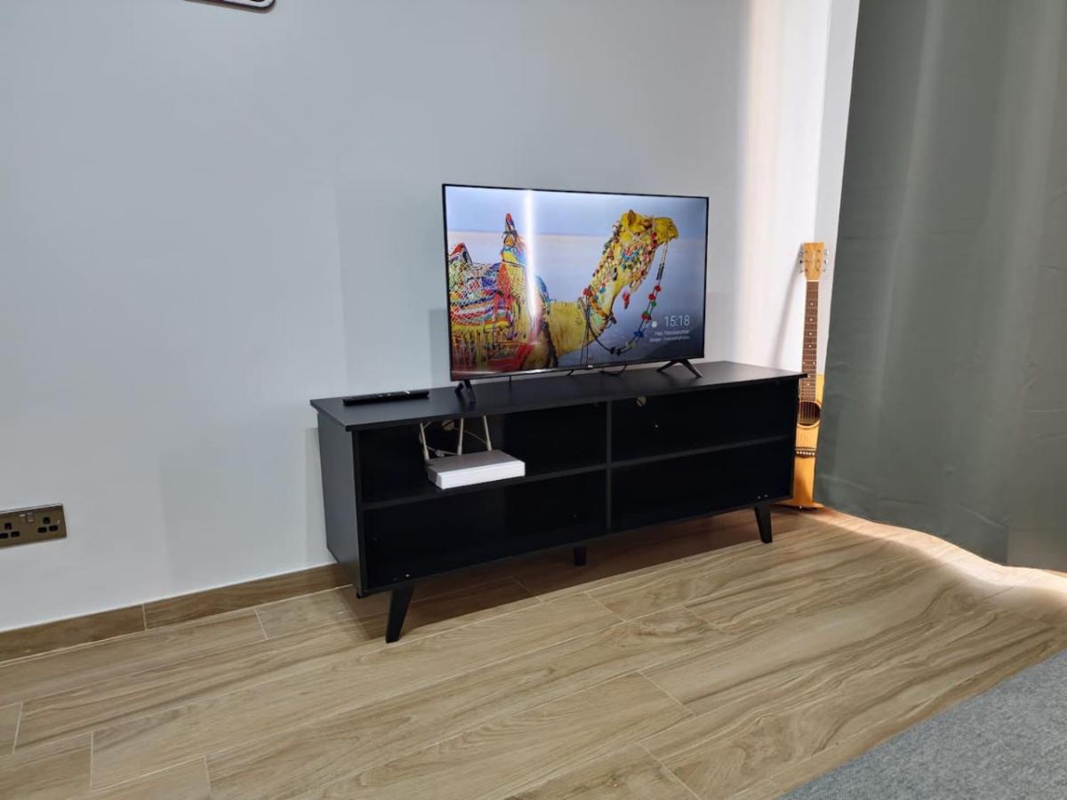 Apartment photo 2