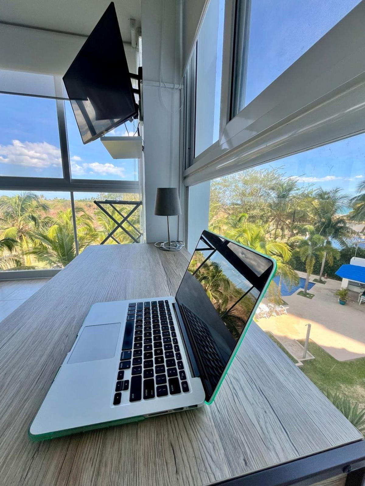 Single Room With Pool View photo 3