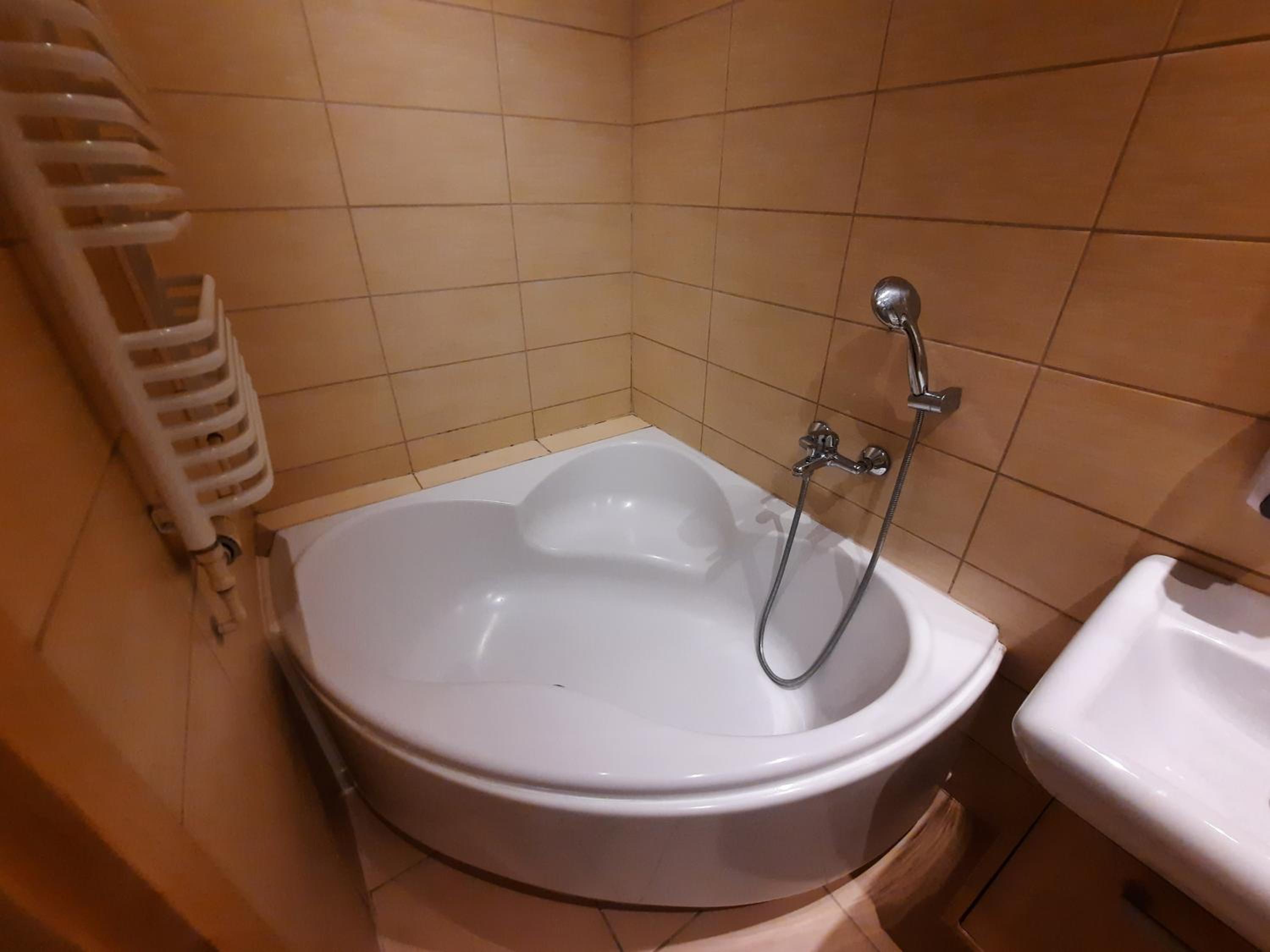 Two-Bedroom Apartment - Photo 11