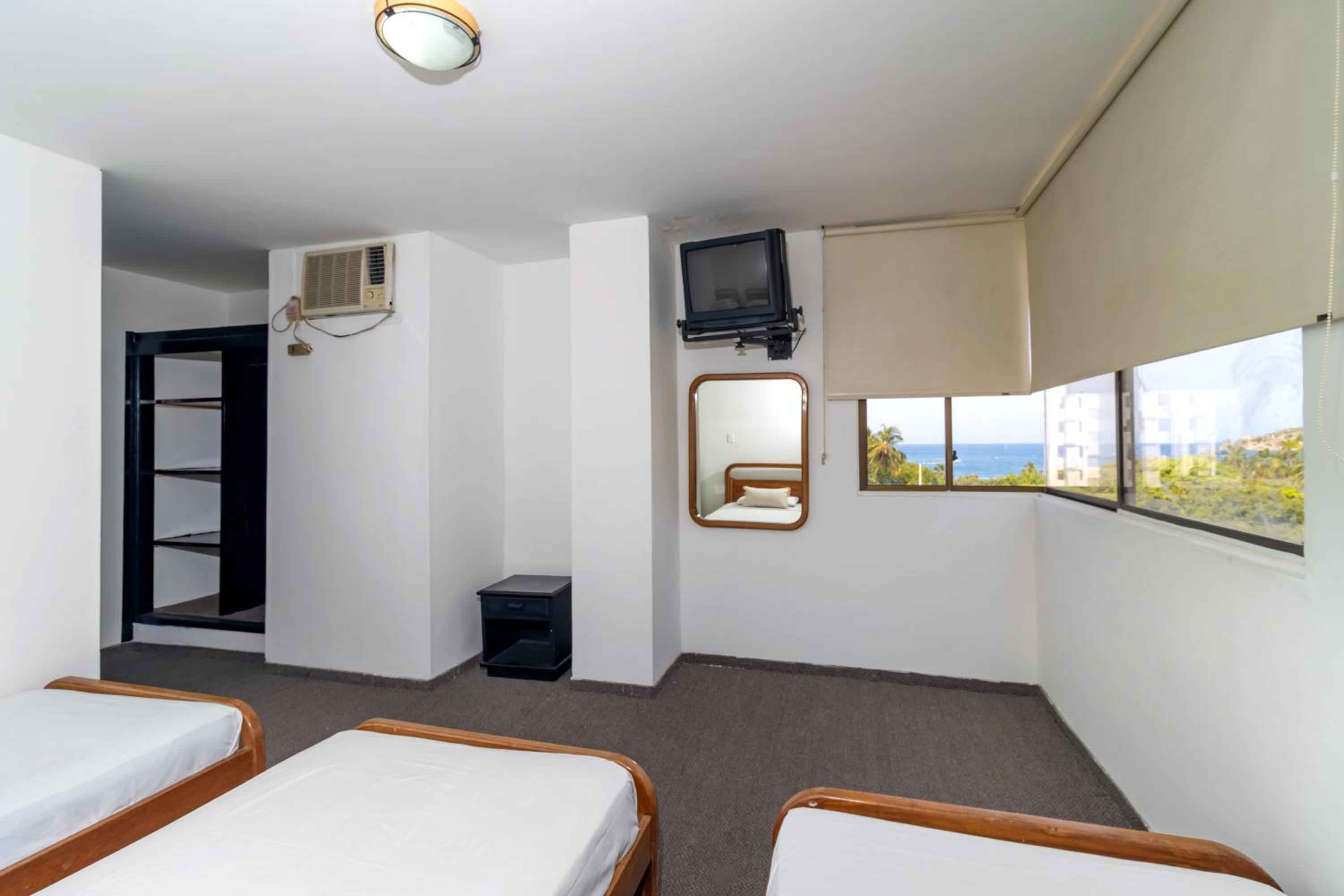 Standard Triple Room photo 2