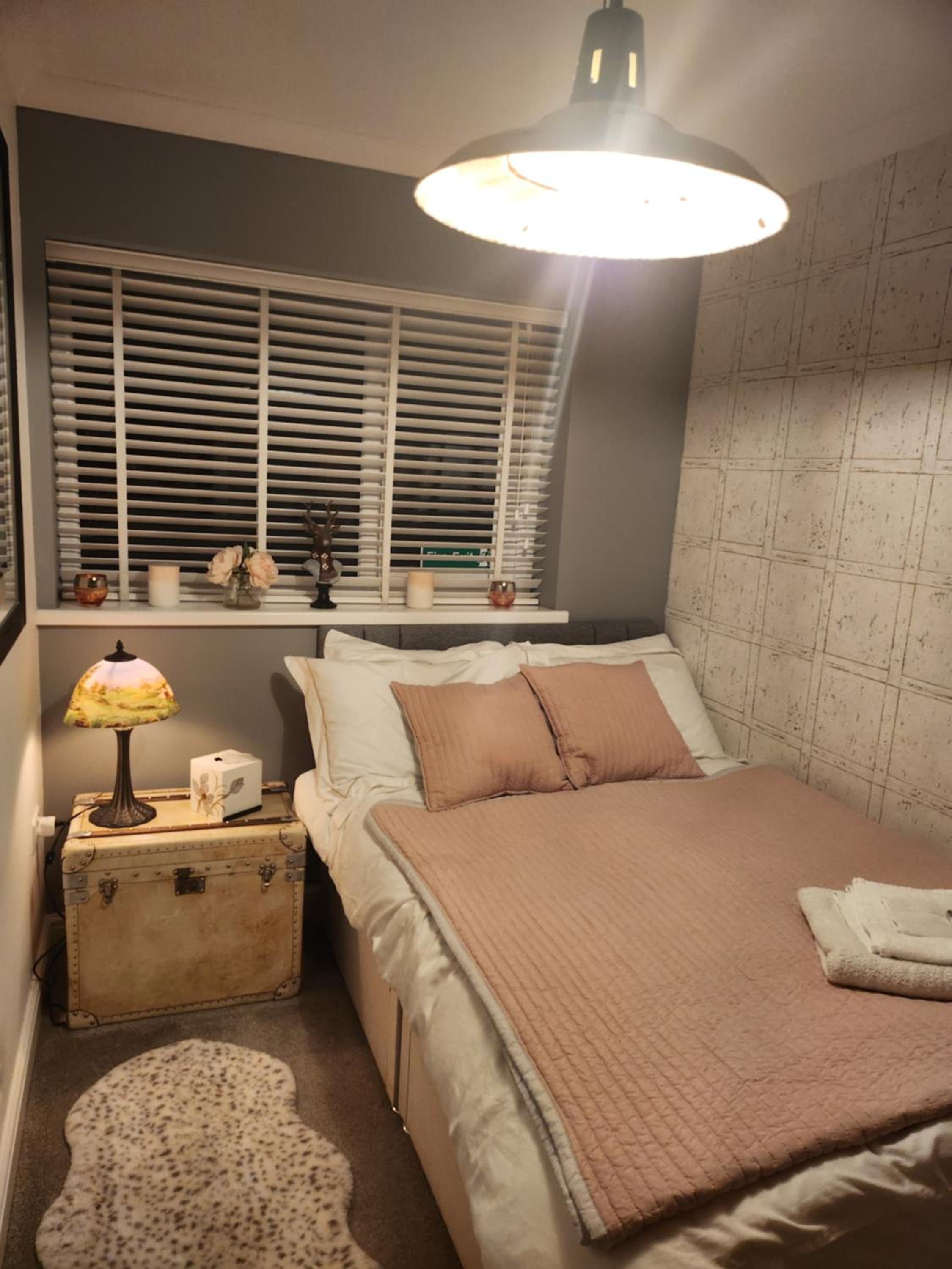 One-Bedroom Apartment - Photo 5