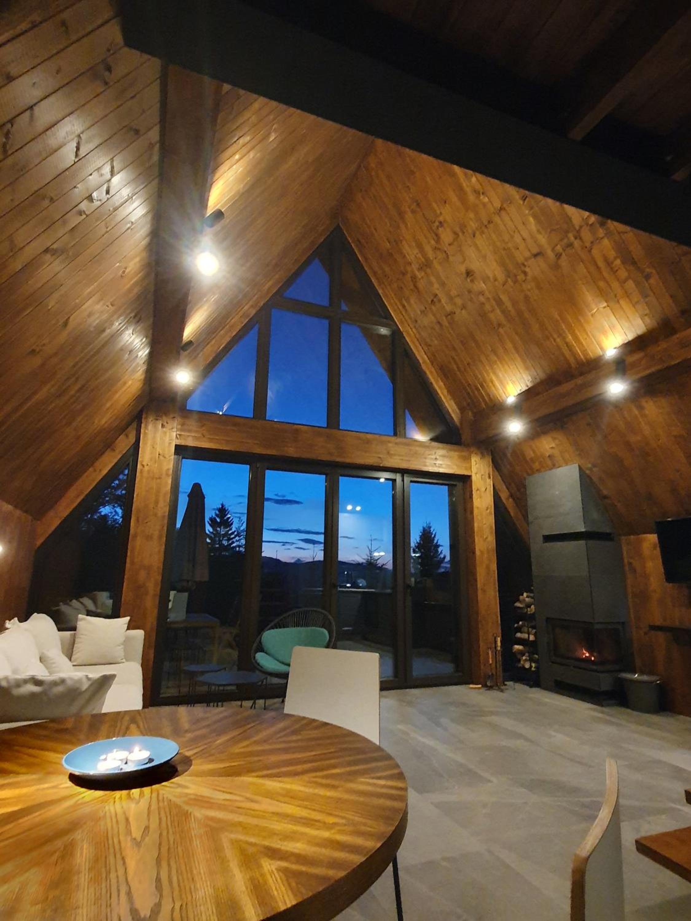 Vrleti - Three-Bedroom house with sauna