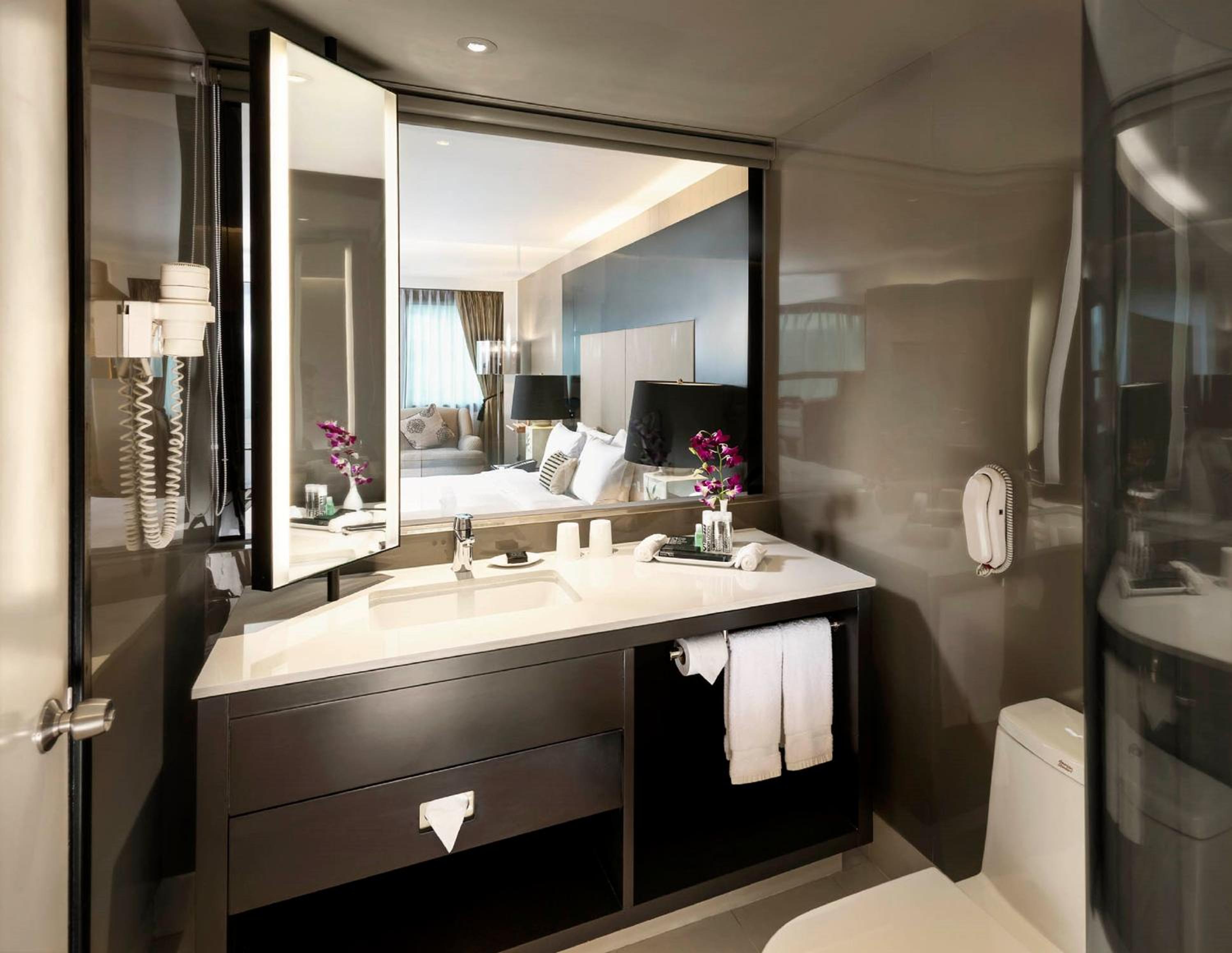 Premier Club Double or Twin Room photo 3