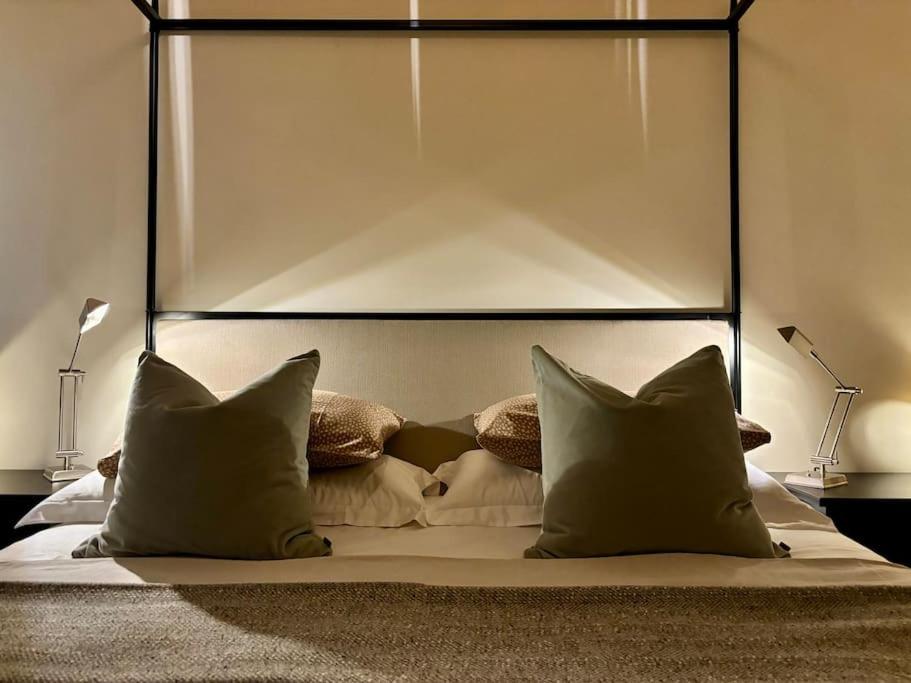 One-Bedroom House photo 1