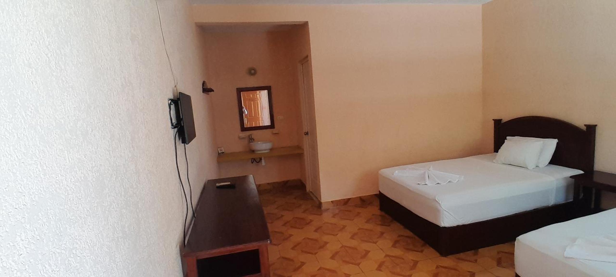 Standard Double Room with Two Double Beds photo 3