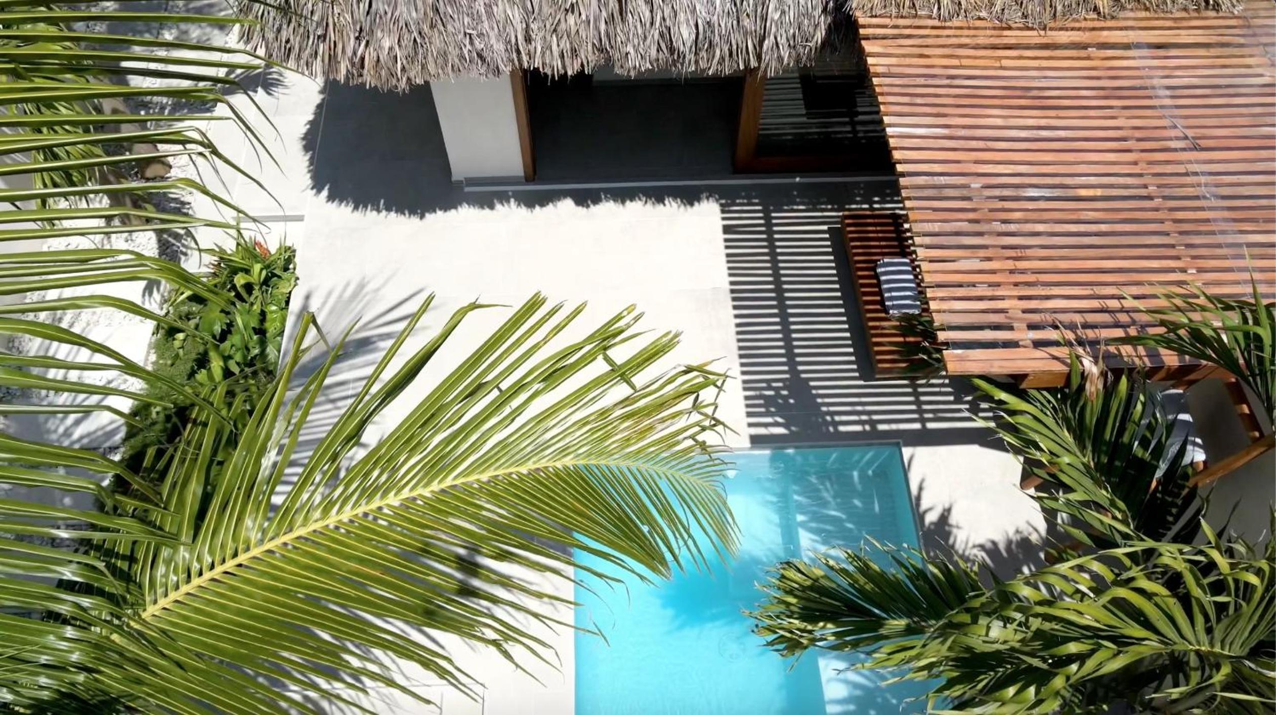 King Suite with Pool View photo 3