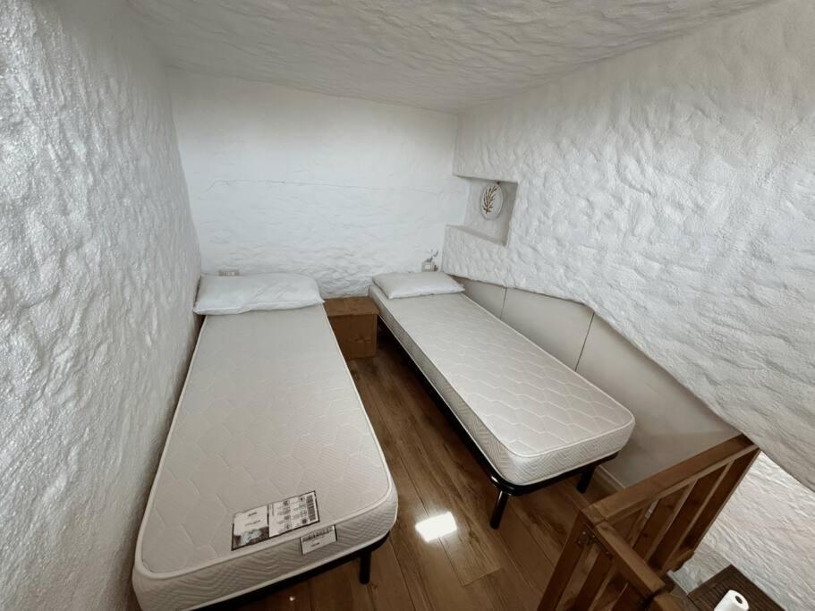 Two-Bedroom House photo 3