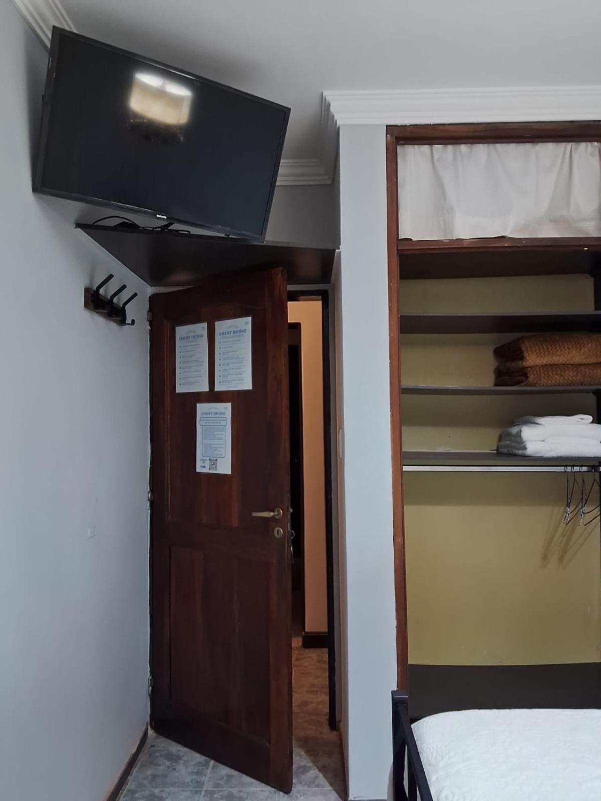 Standard Twin Room with Garden View photo 3