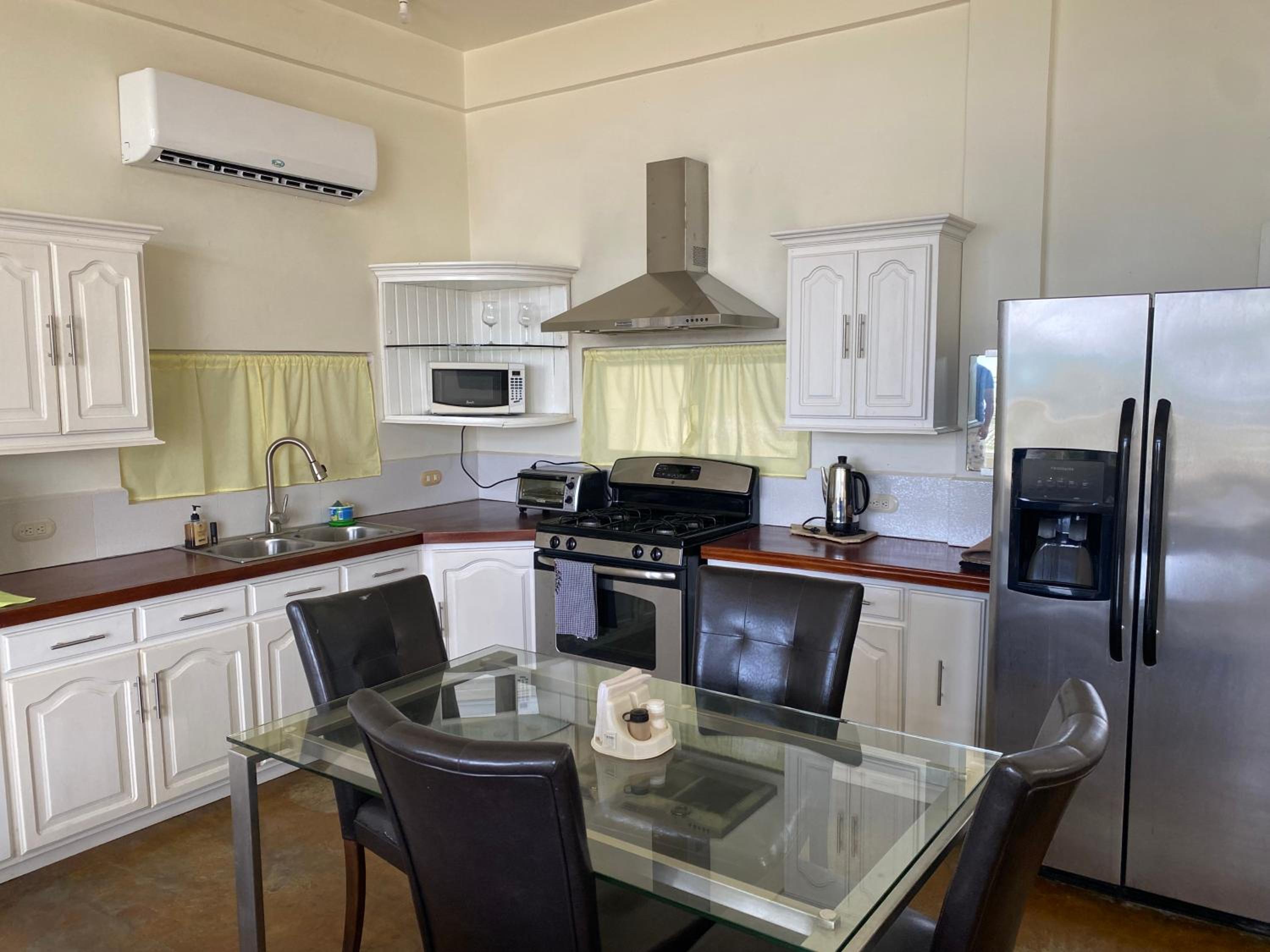 Deluxe Suite with Sea View photo 3
