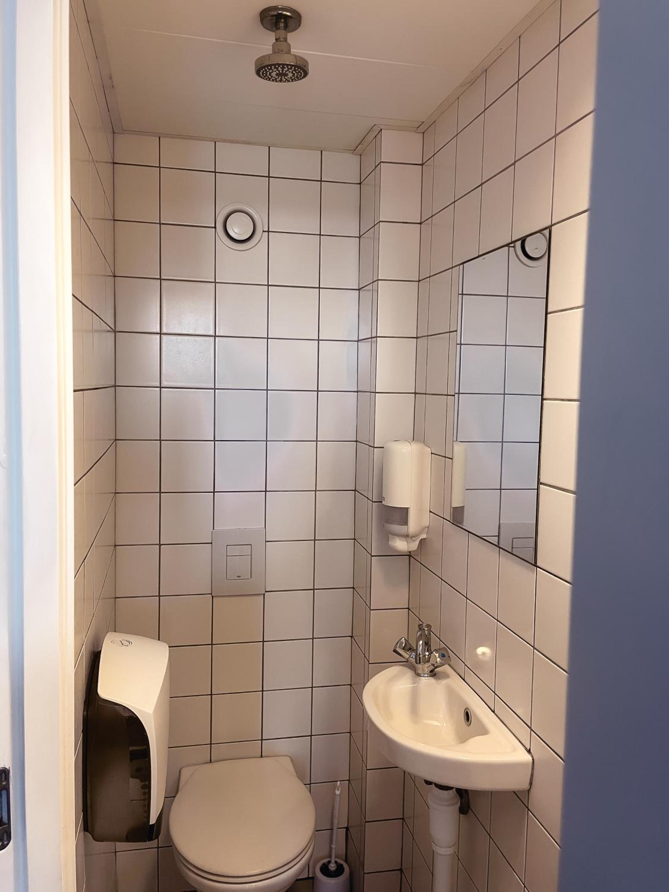 Twin Room with Private Bathroom thumbnail 5