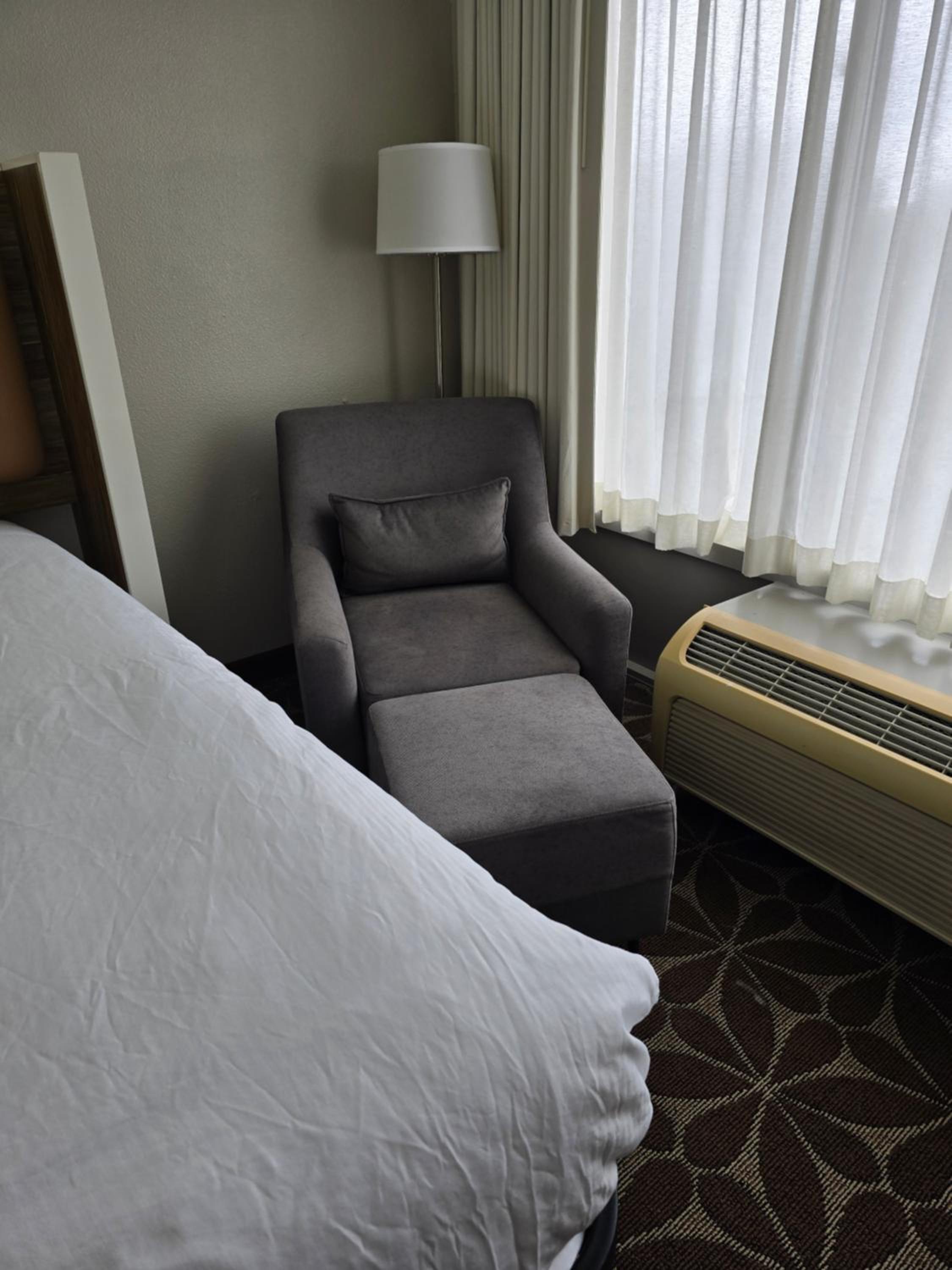 Double Room with Two Double Beds - Non-Smoking - Photo 4