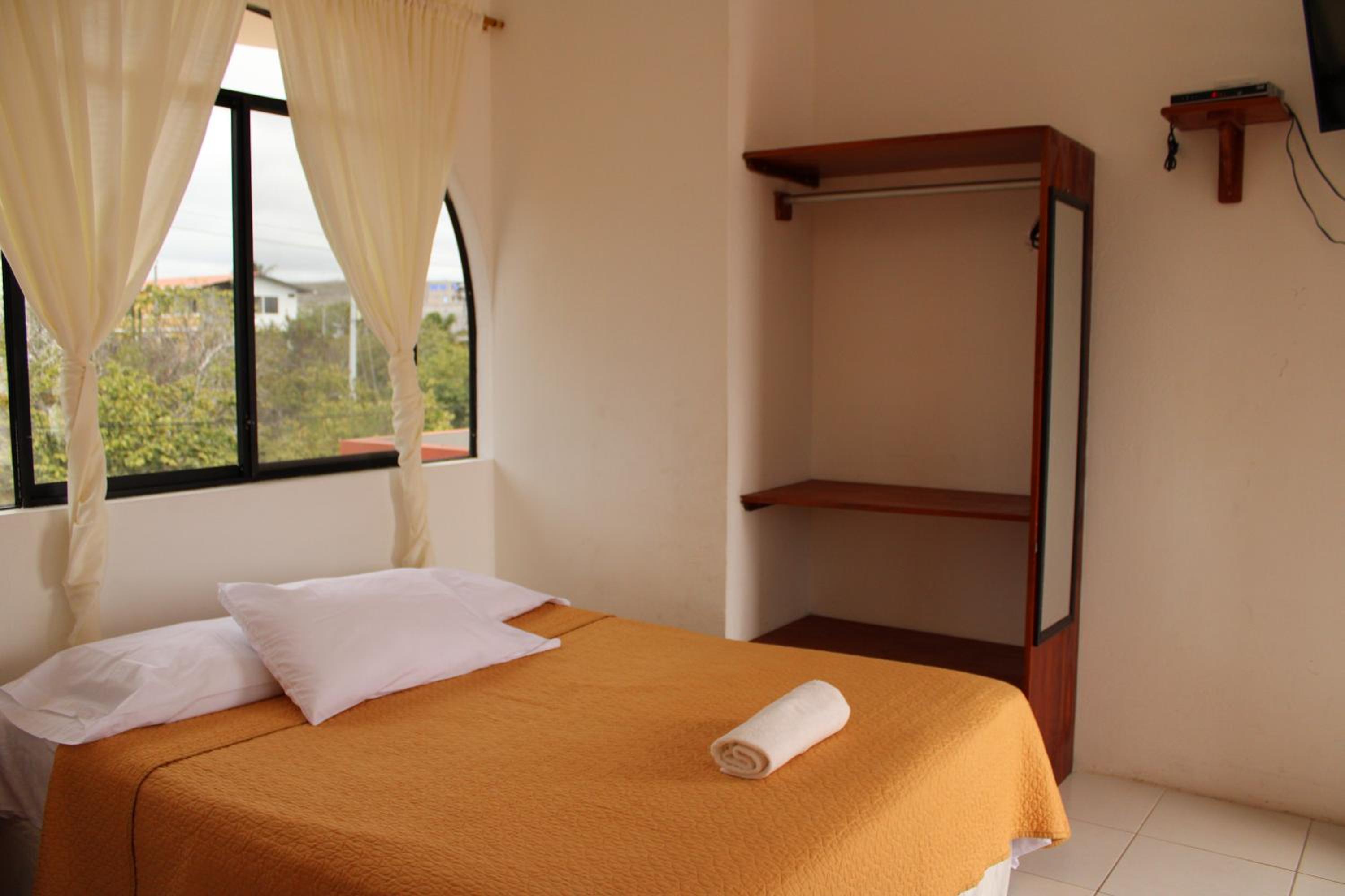 Deluxe Single Room with Sea View photo 2