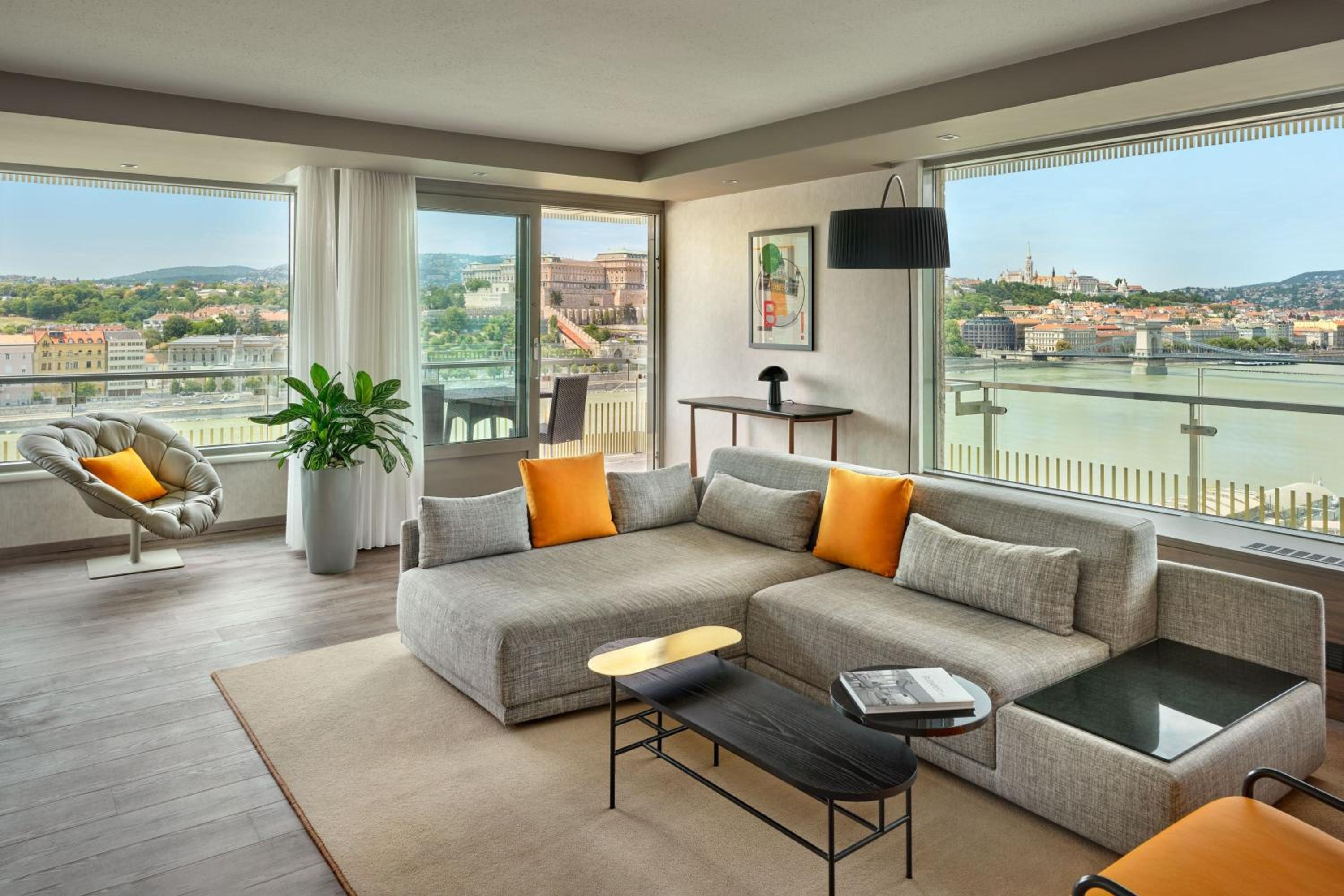 Executive Suite with M Club Lounge Access