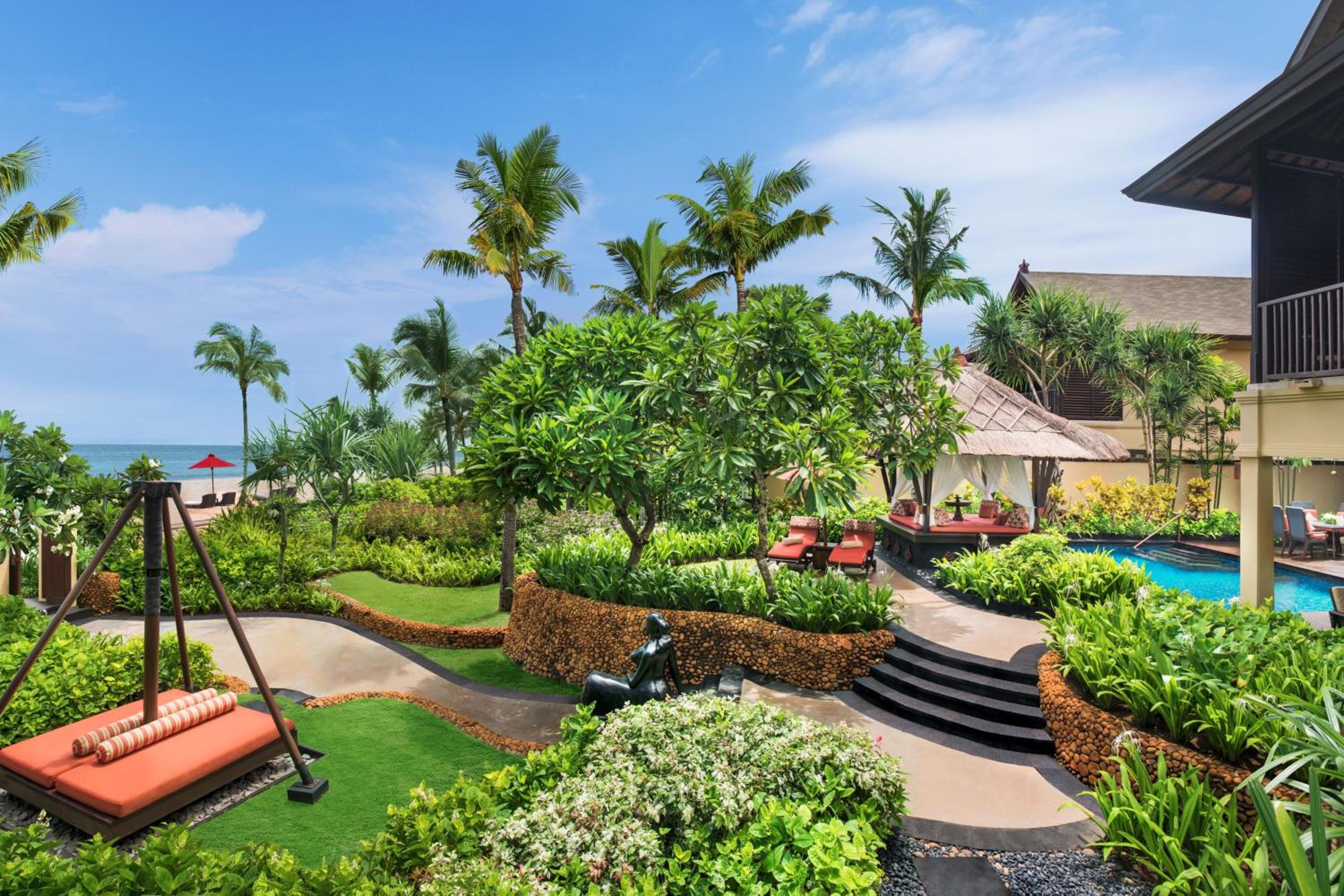 The Strand Residence, 3 Bedroom Villa, Oceanfront photo 2