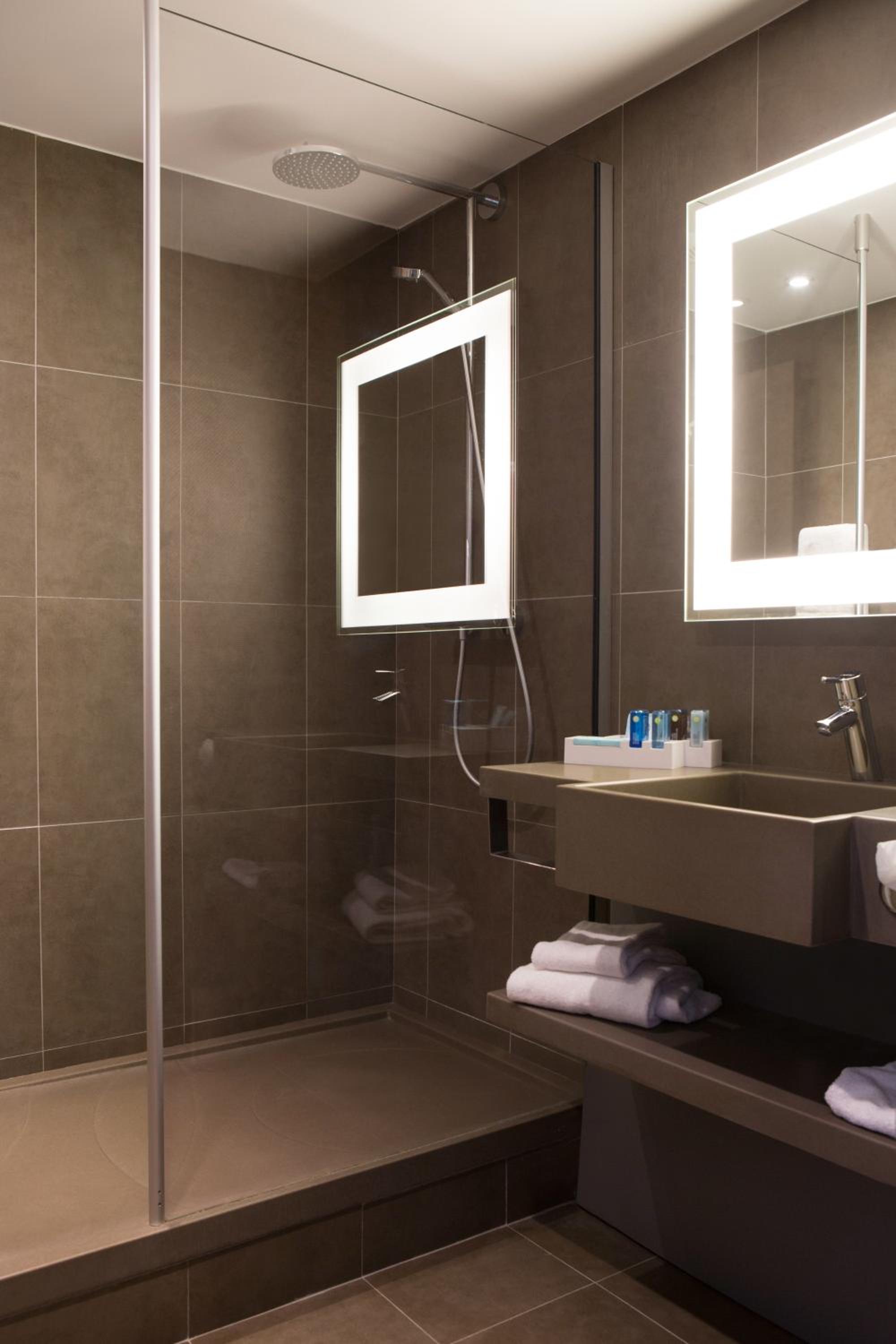 Superior Twin Room photo 3