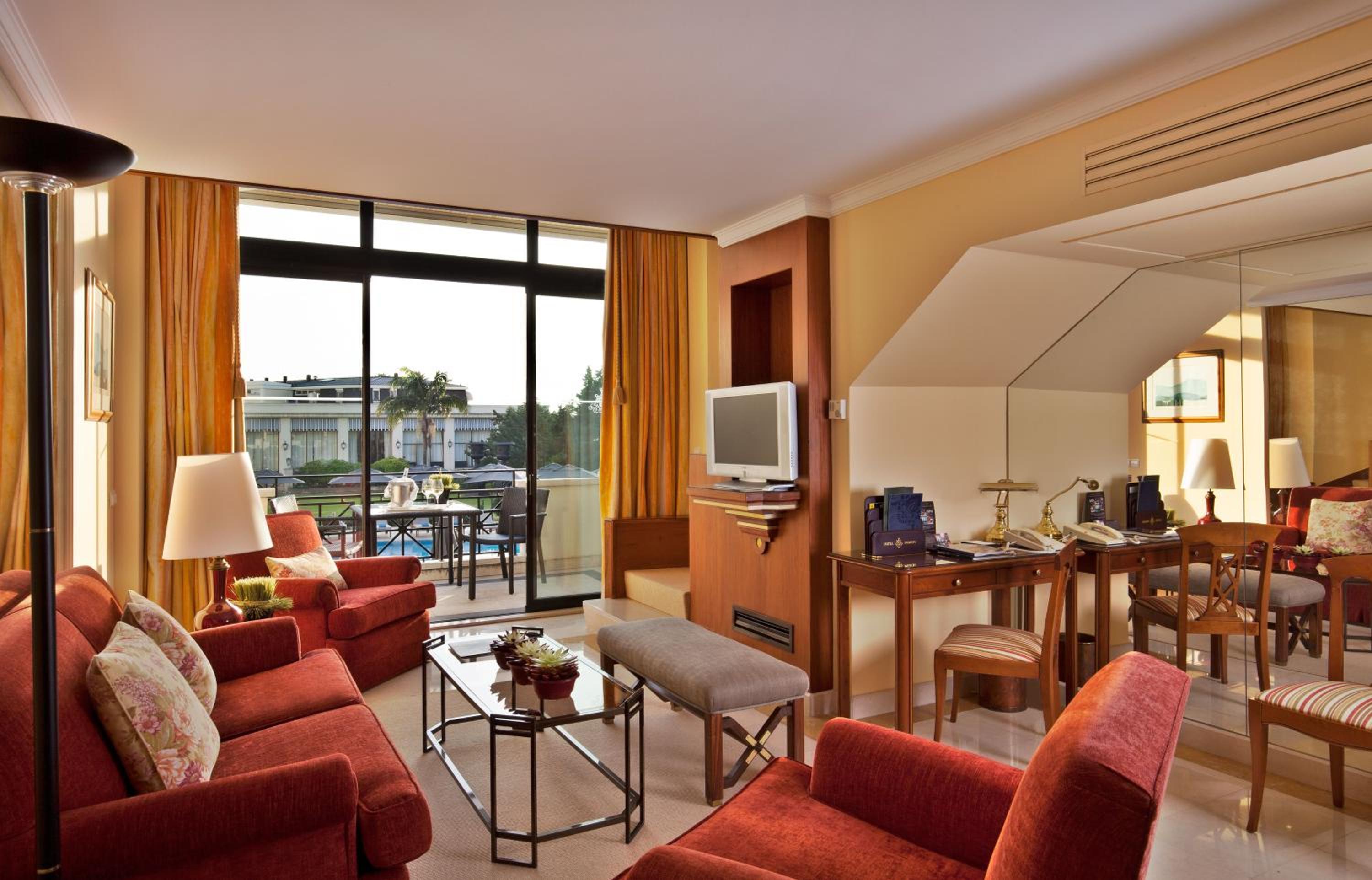 Duplex Suite with Garden View - Photo 7