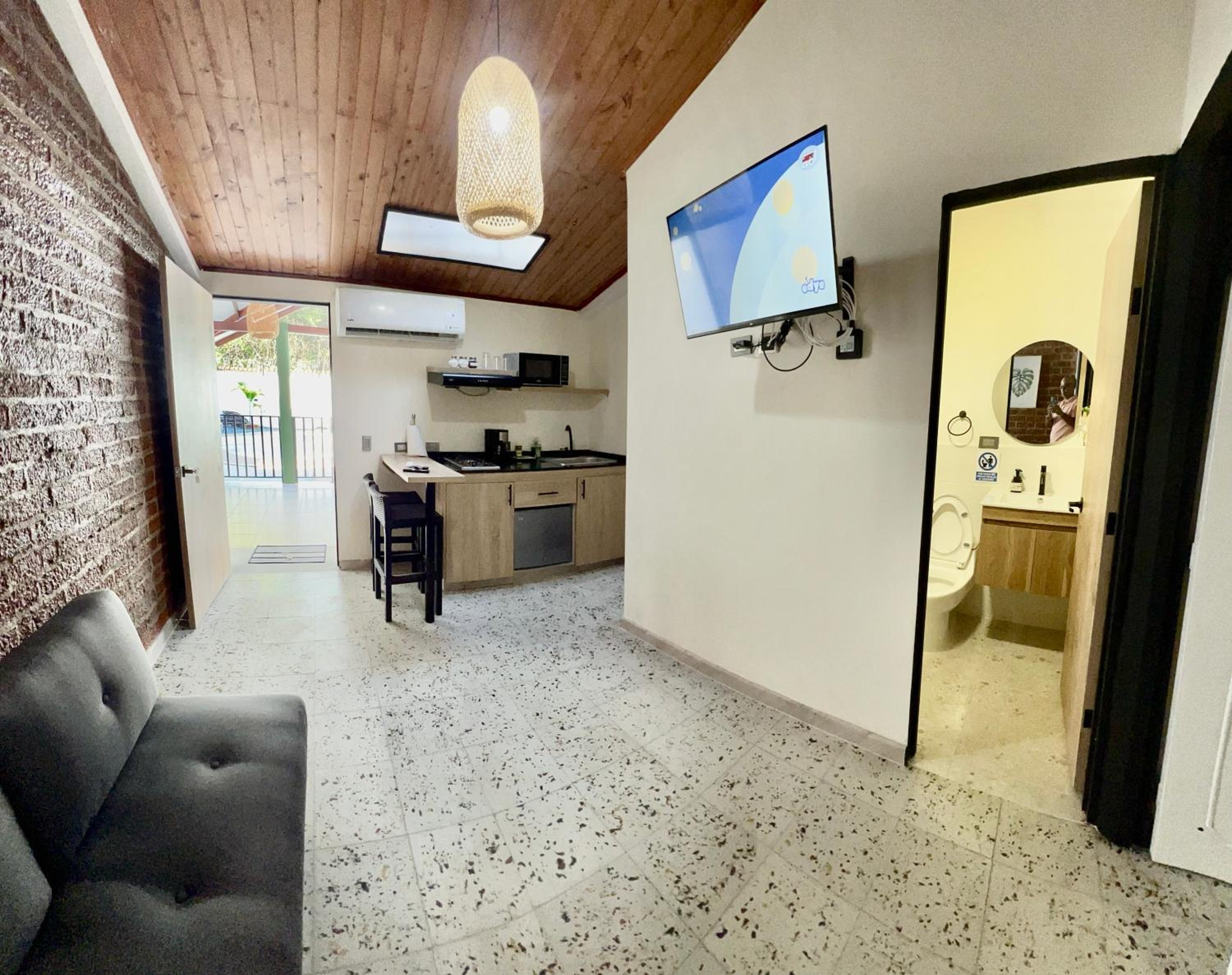 Deluxe Triple Room photo 1