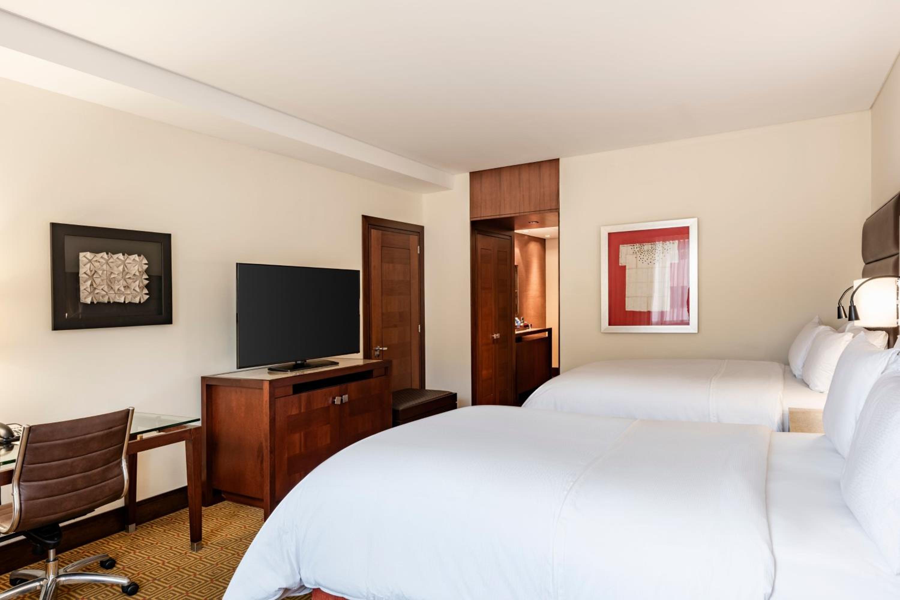 Executive Deluxe Double Room - Lounge Access - Photo 3