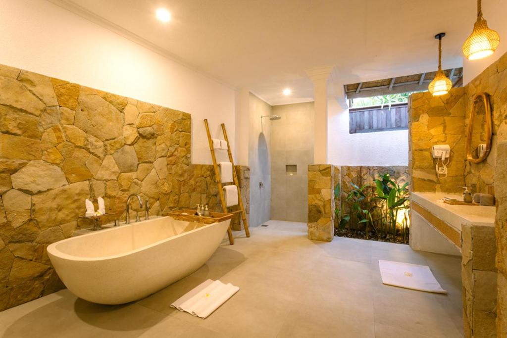 Deluxe Family Bungalow - Photo 3